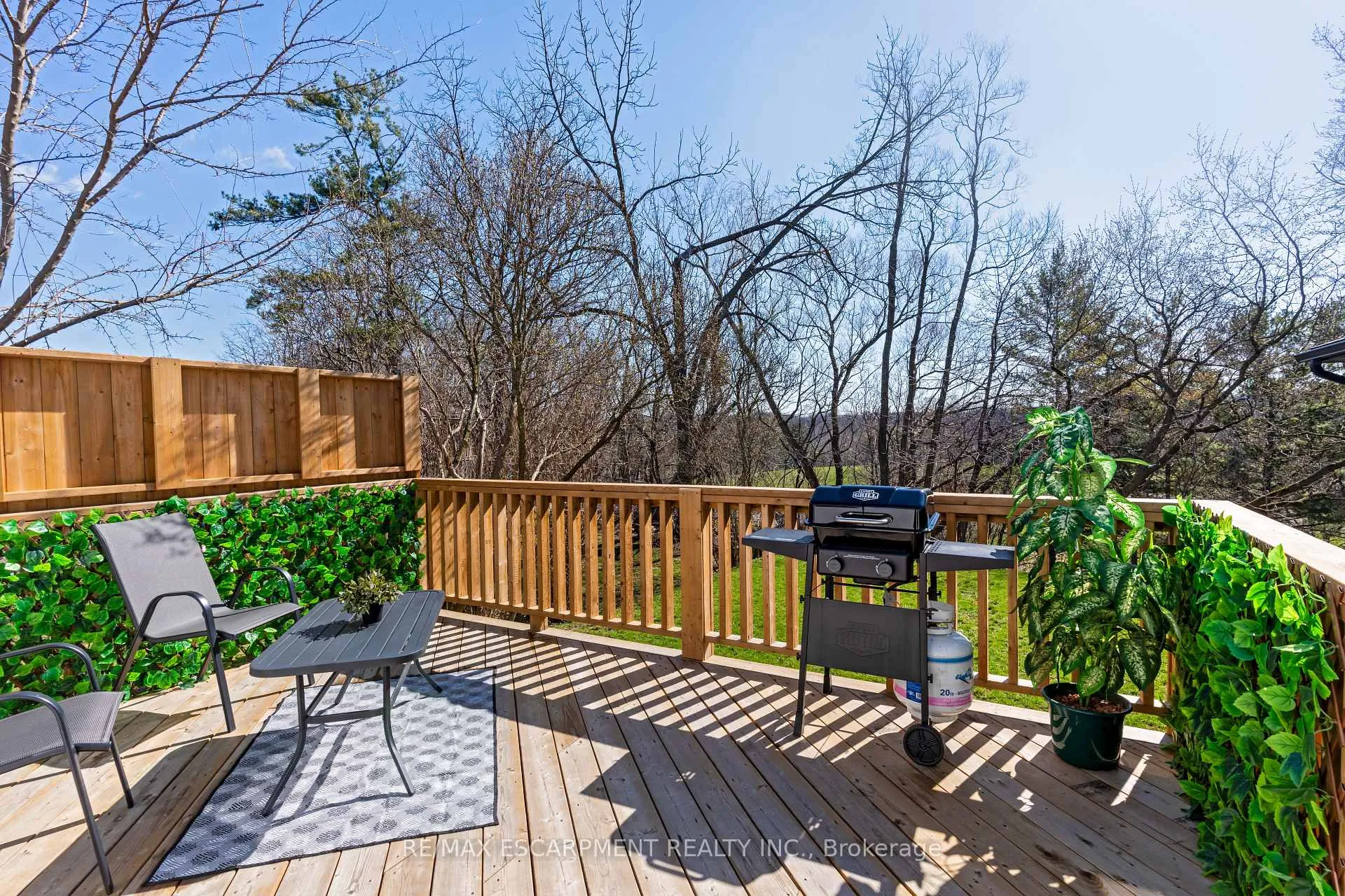 Photo 17 of 621 Rosseau Road, Hamilton, Rosedale — HOMEH