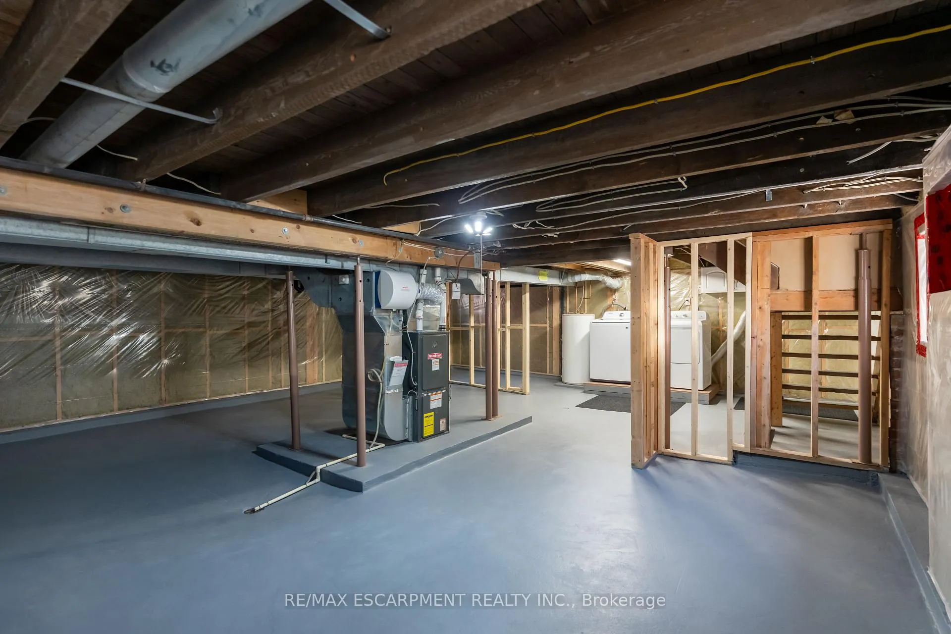 Photo 32 of 621 Rosseau Road, Hamilton, Rosedale — HOMEH