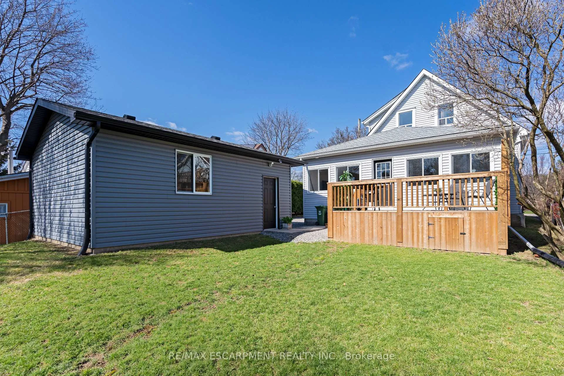Photo 37 of 621 Rosseau Road, Hamilton, Rosedale — HOMEH