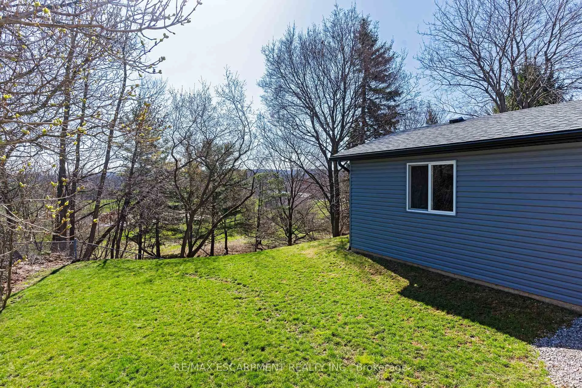 Photo 38 of 621 Rosseau Road, Hamilton, Rosedale — HOMEH