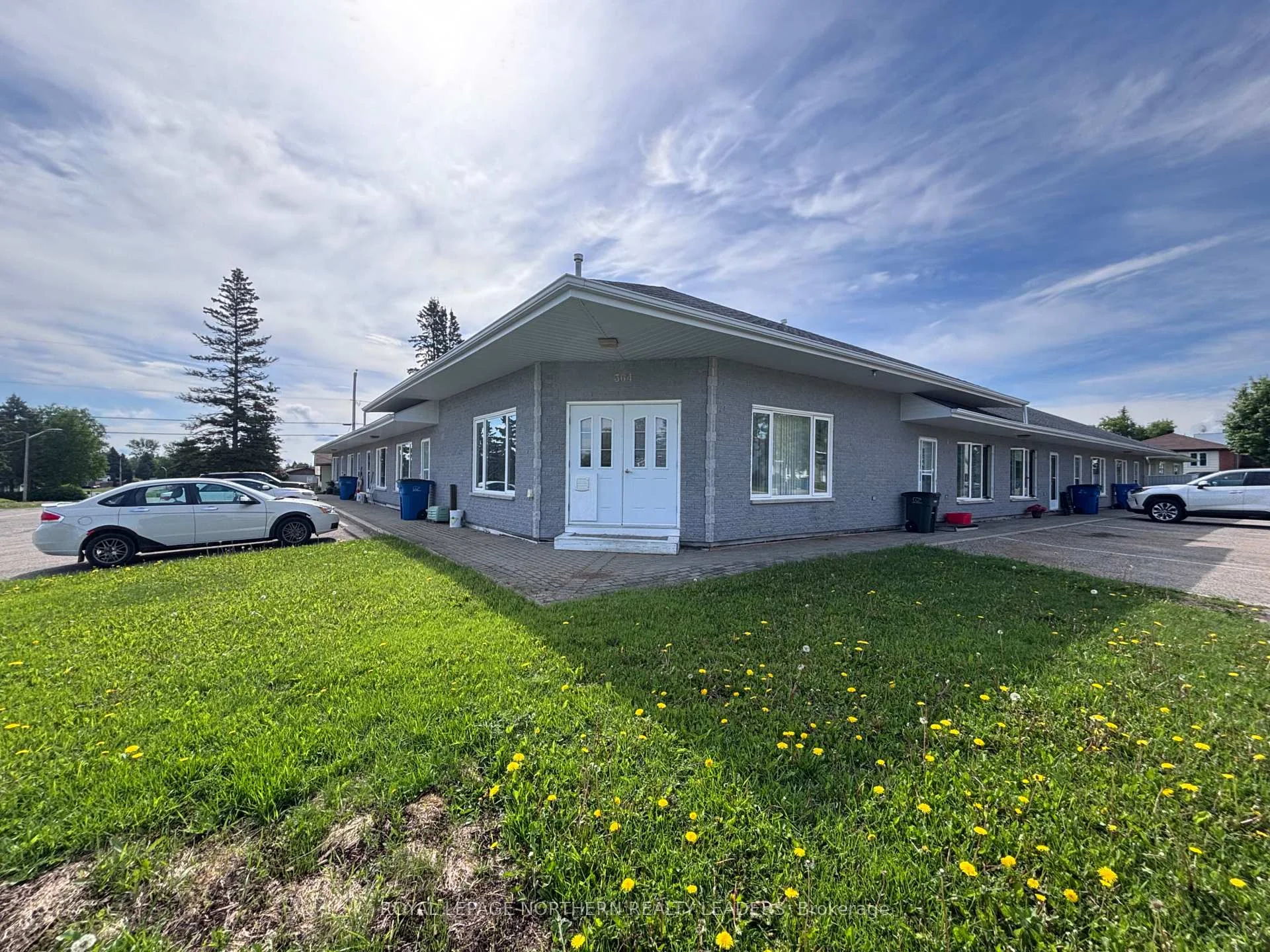 Photo 6 of 364 Eleventh Avenue, Cochrane — HOMEH