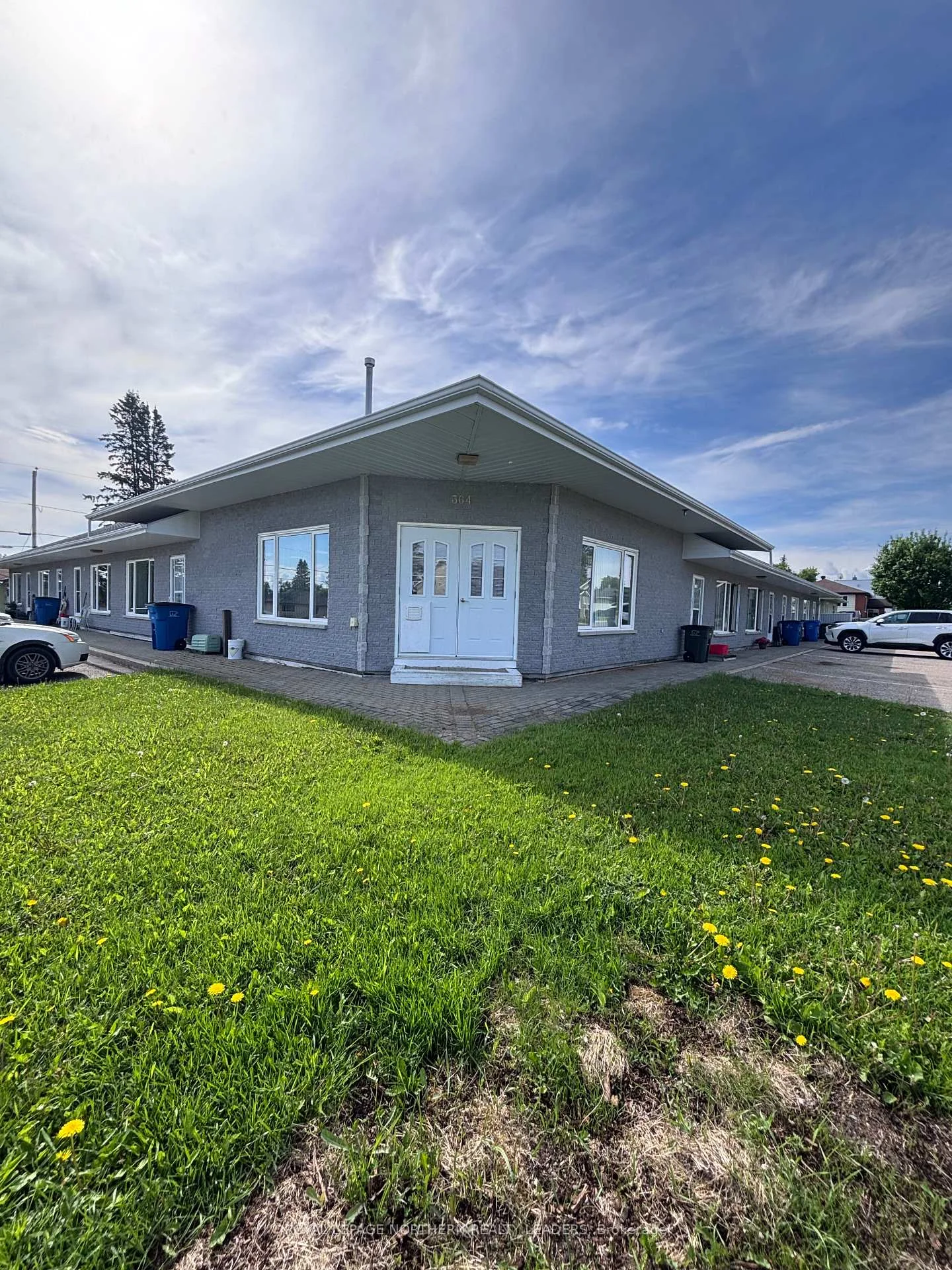 Photo 8 of 364 Eleventh Avenue, Cochrane — HOMEH