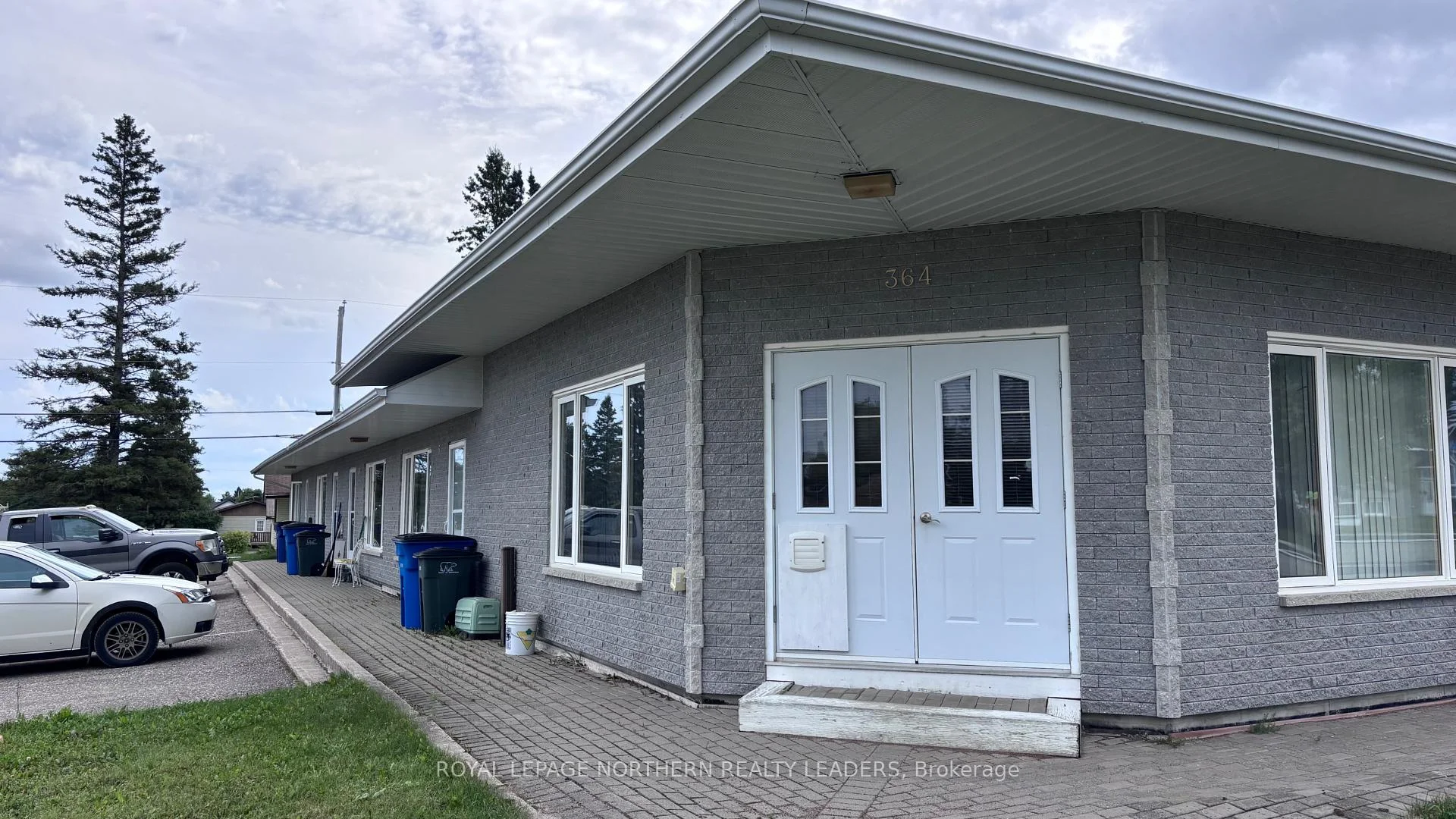 Photo 17 of 364 Eleventh Avenue, Cochrane — HOMEH