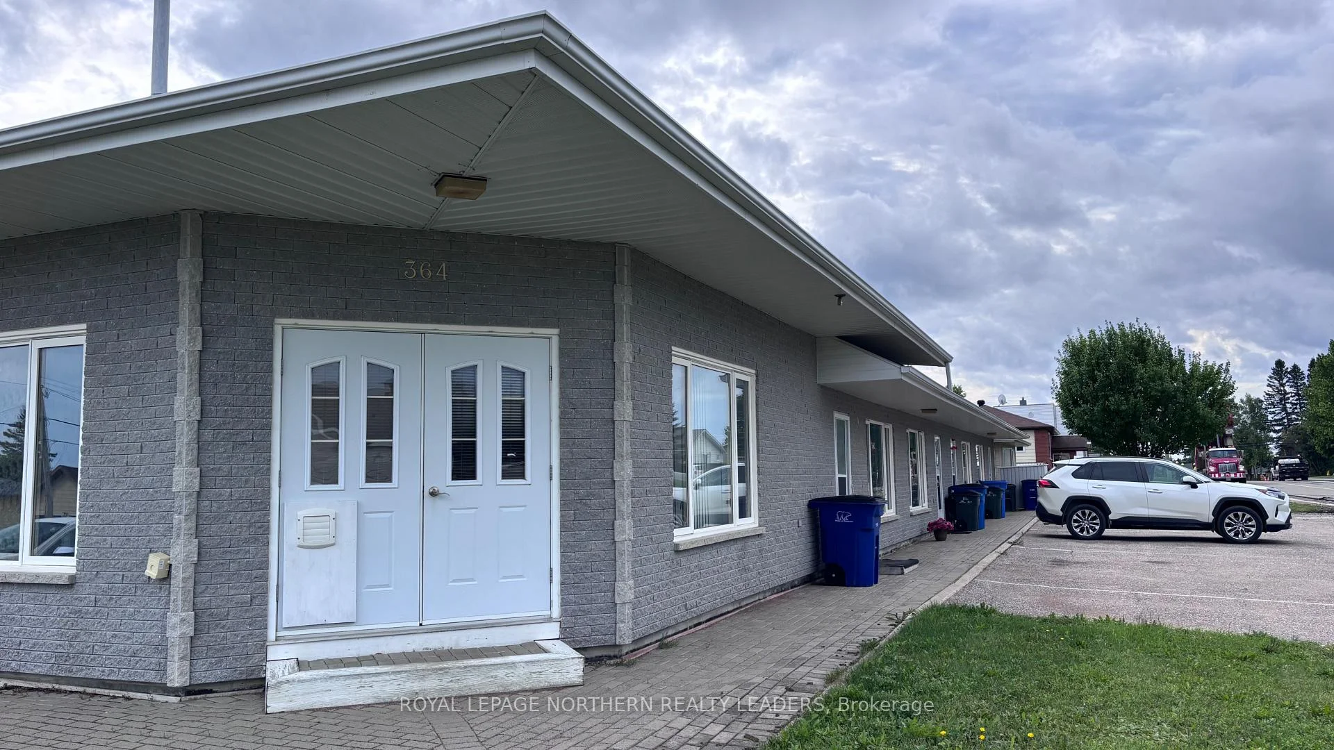 Photo 18 of 364 Eleventh Avenue, Cochrane — HOMEH