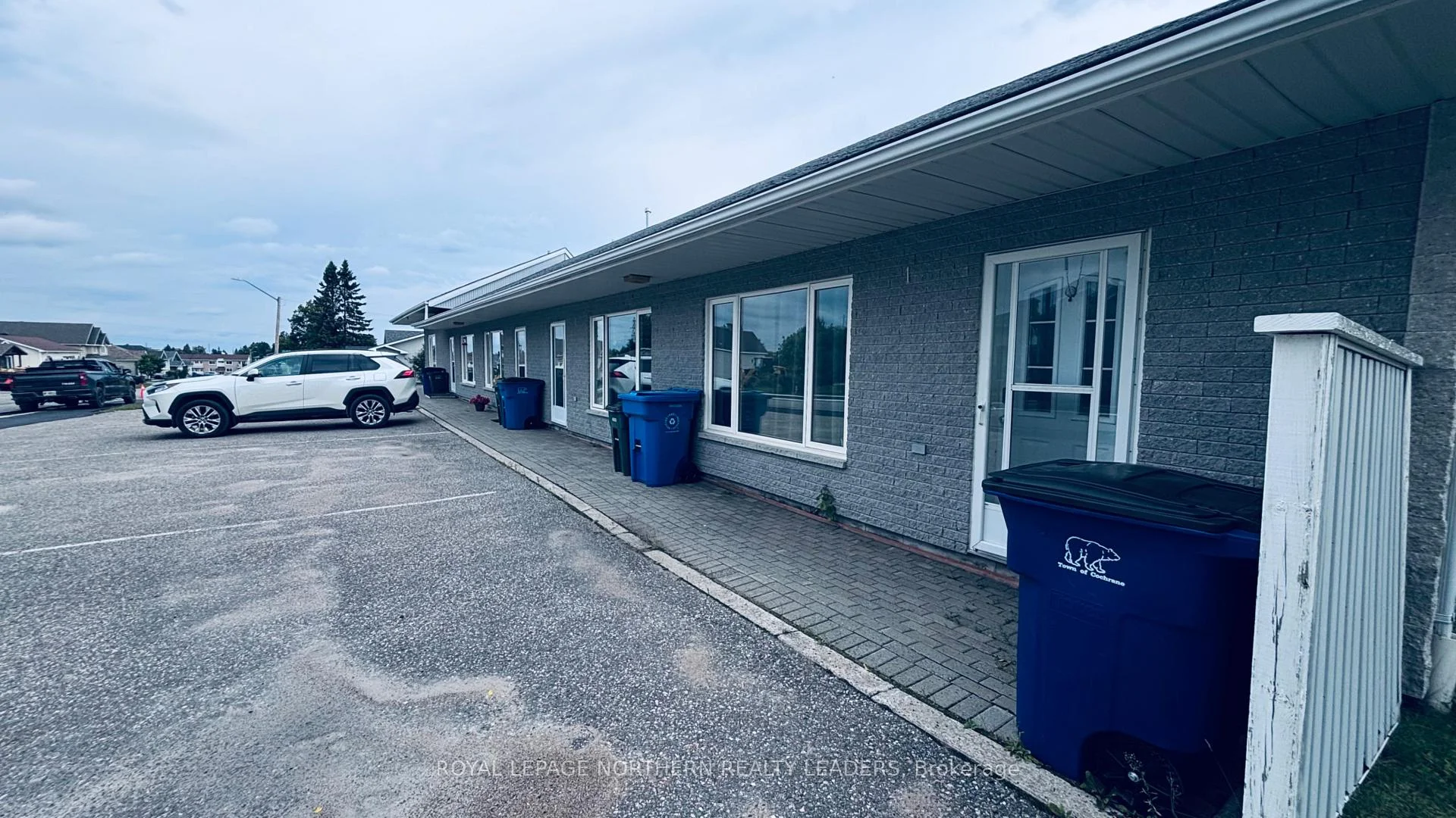 Photo 21 of 364 Eleventh Avenue, Cochrane — HOMEH