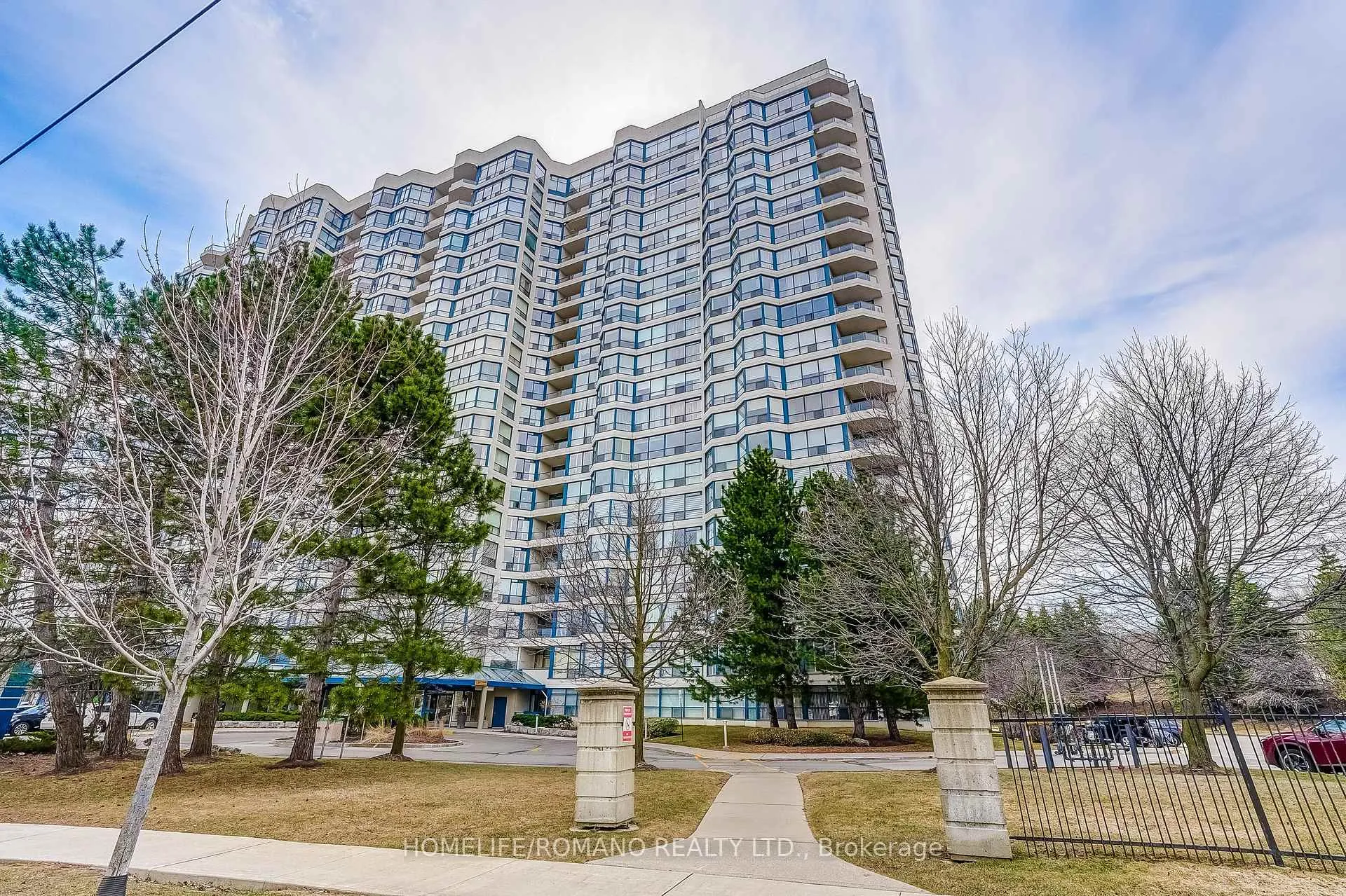 Photo 1 of Unit 508, 1 Clark Avenue W, Vaughan, Crestwood-Springfarm-Yorkhill — HOMEH