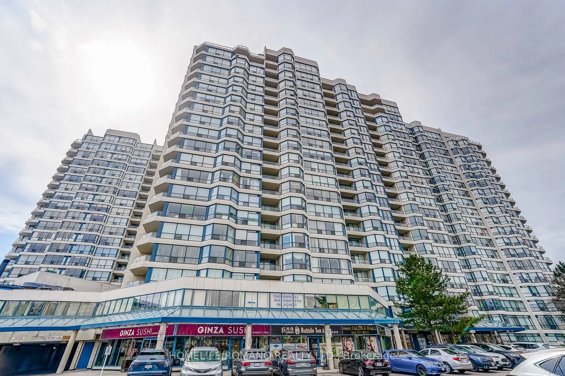 Photo 3 of Unit 508, 1 Clark Avenue W, Vaughan, Crestwood-Springfarm-Yorkhill — HOMEH