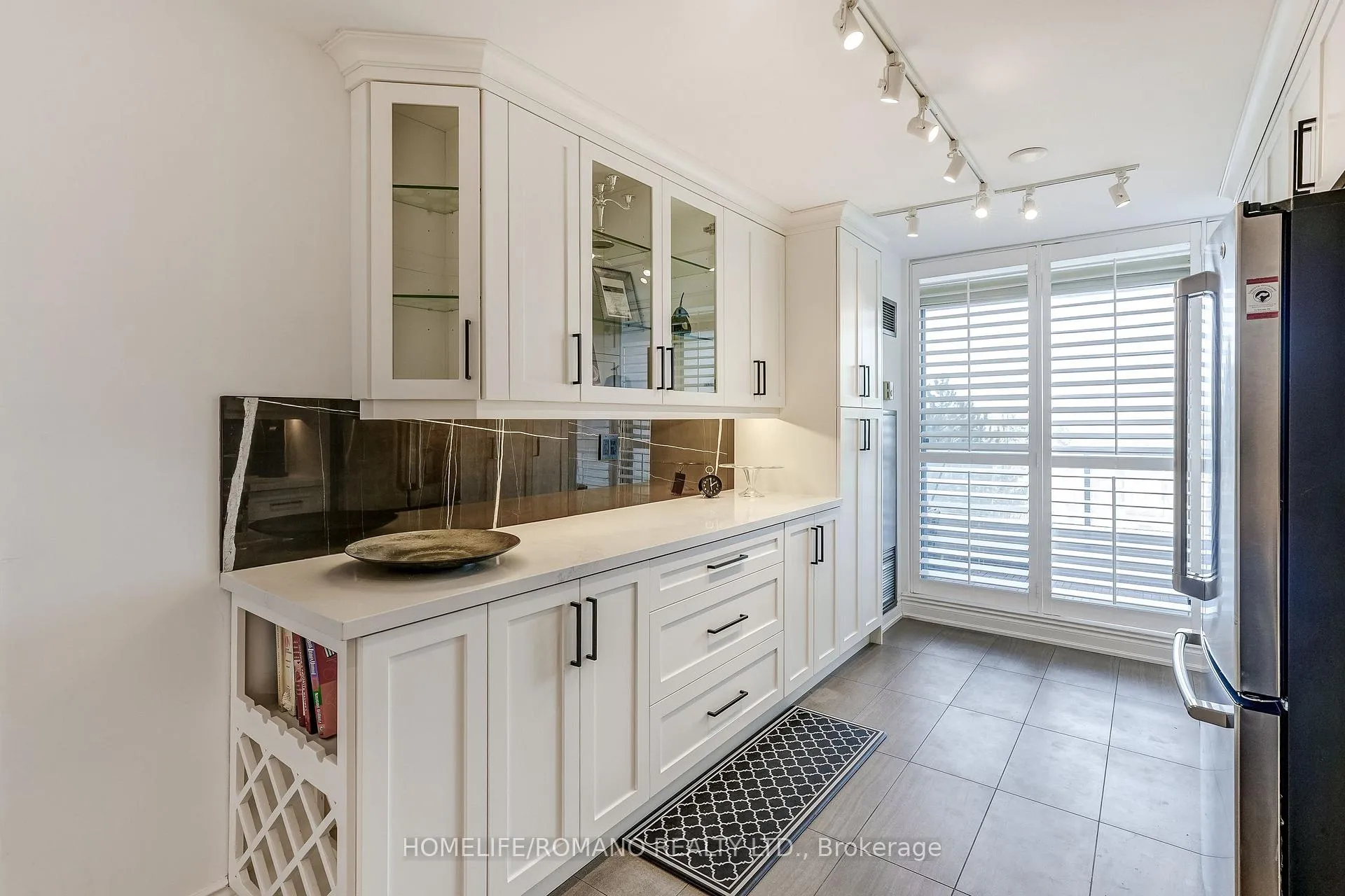 Photo 13 of Unit 508, 1 Clark Avenue W, Vaughan, Crestwood-Springfarm-Yorkhill — HOMEH