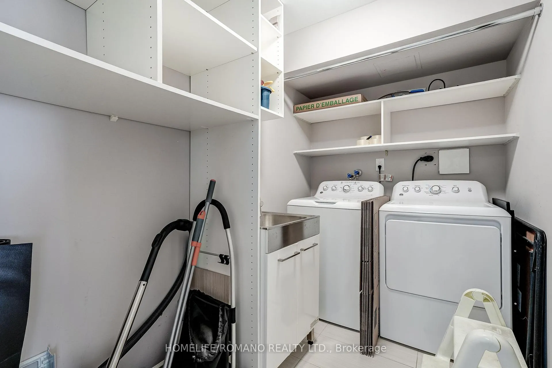 Photo 31 of Unit 508, 1 Clark Avenue W, Vaughan, Crestwood-Springfarm-Yorkhill — HOMEH