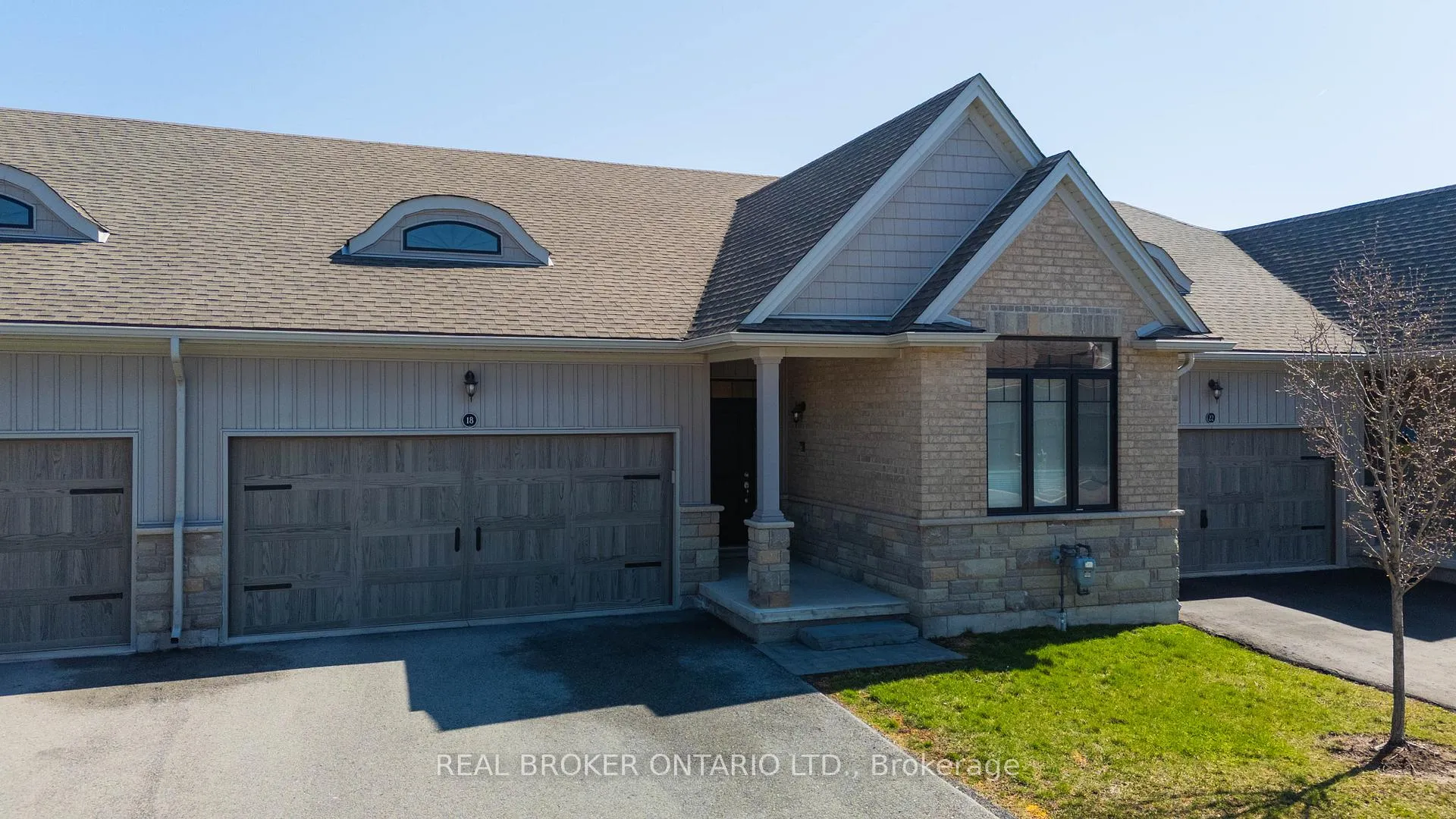 Photo 1 of 18 Borden Trail, Welland, Prince Charles — HOMEH