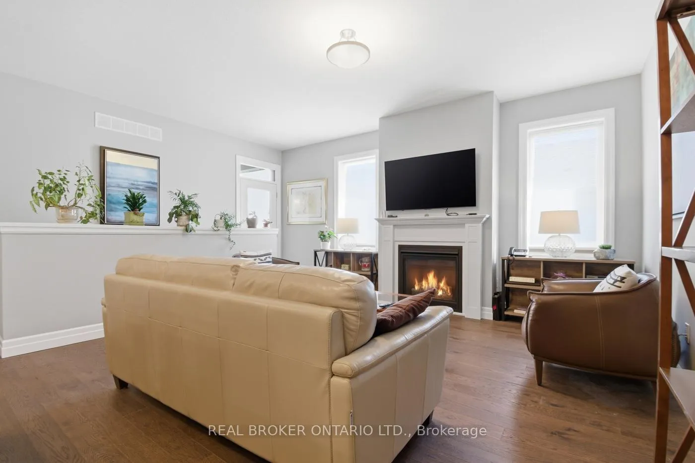 Photo 16 of 18 Borden Trail, Welland, Prince Charles — HOMEH