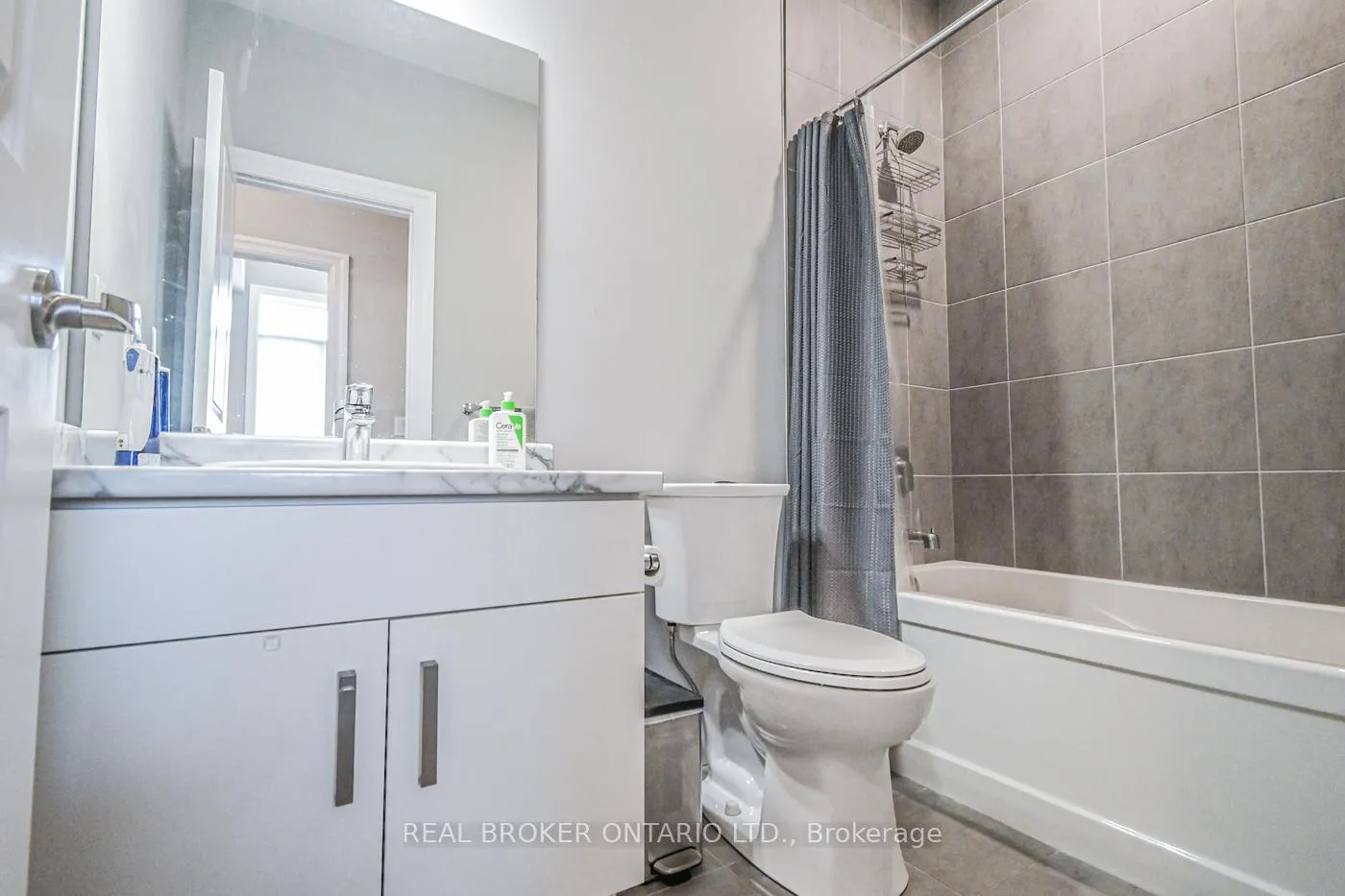 Photo 26 of 18 Borden Trail, Welland, Prince Charles — HOMEH