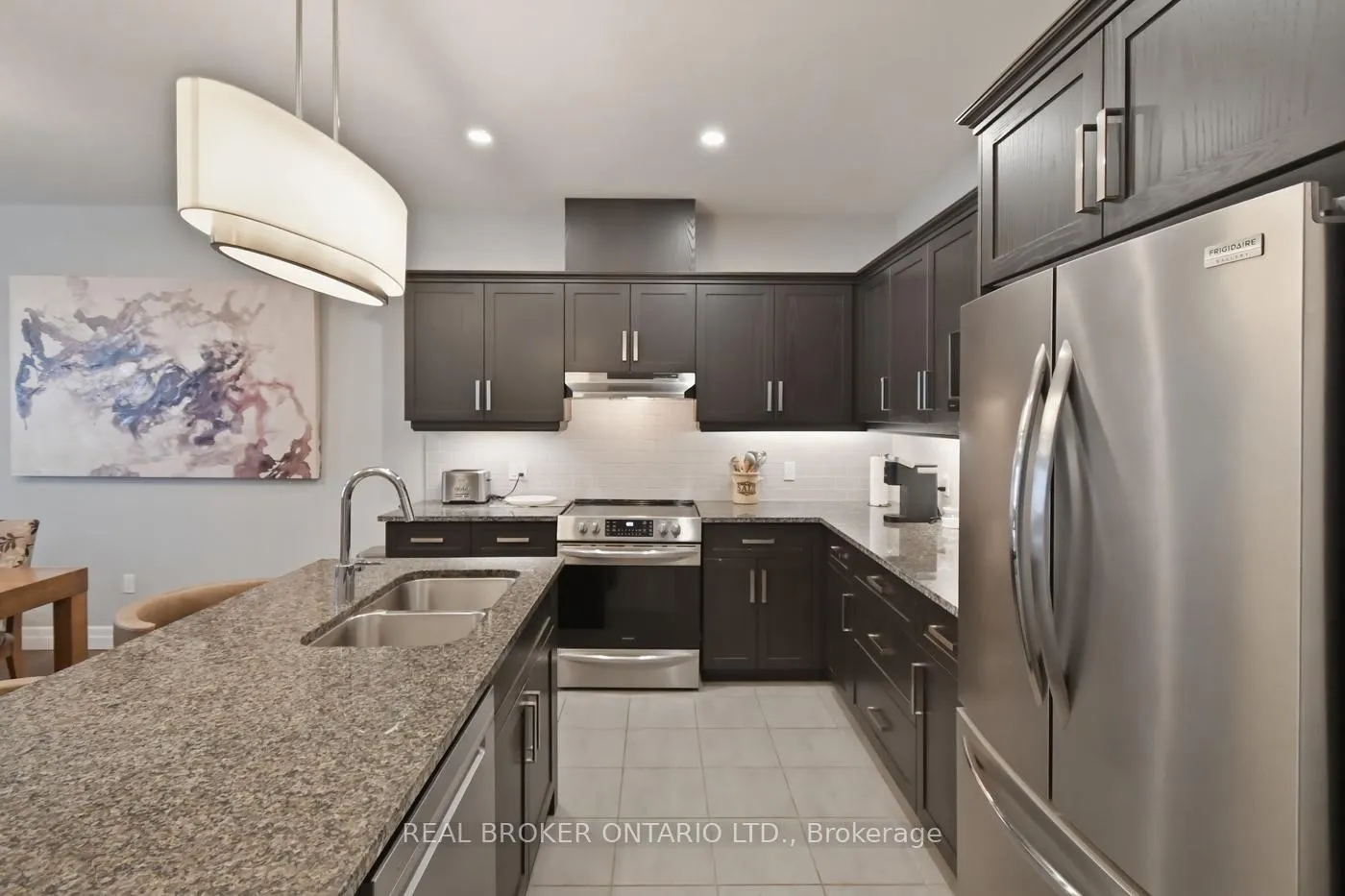 Photo 46 of 18 Borden Trail, Welland, Prince Charles — HOMEH