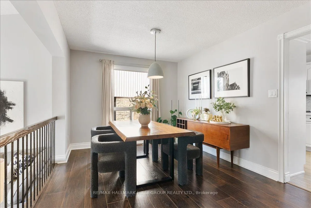Photo 10 of 1231 Canborough Crescent, Pickering, Liverpool — HOMEH