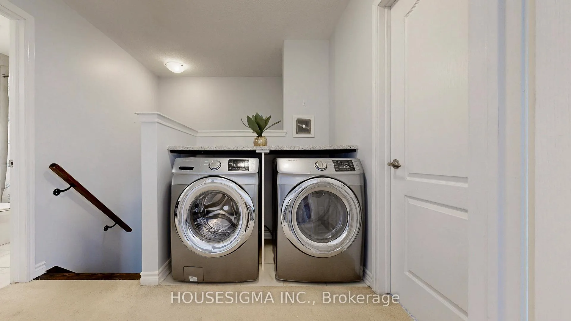 Photo 18 of 1097 Silk Street, Pickering, Rural Pickering — HOMEH