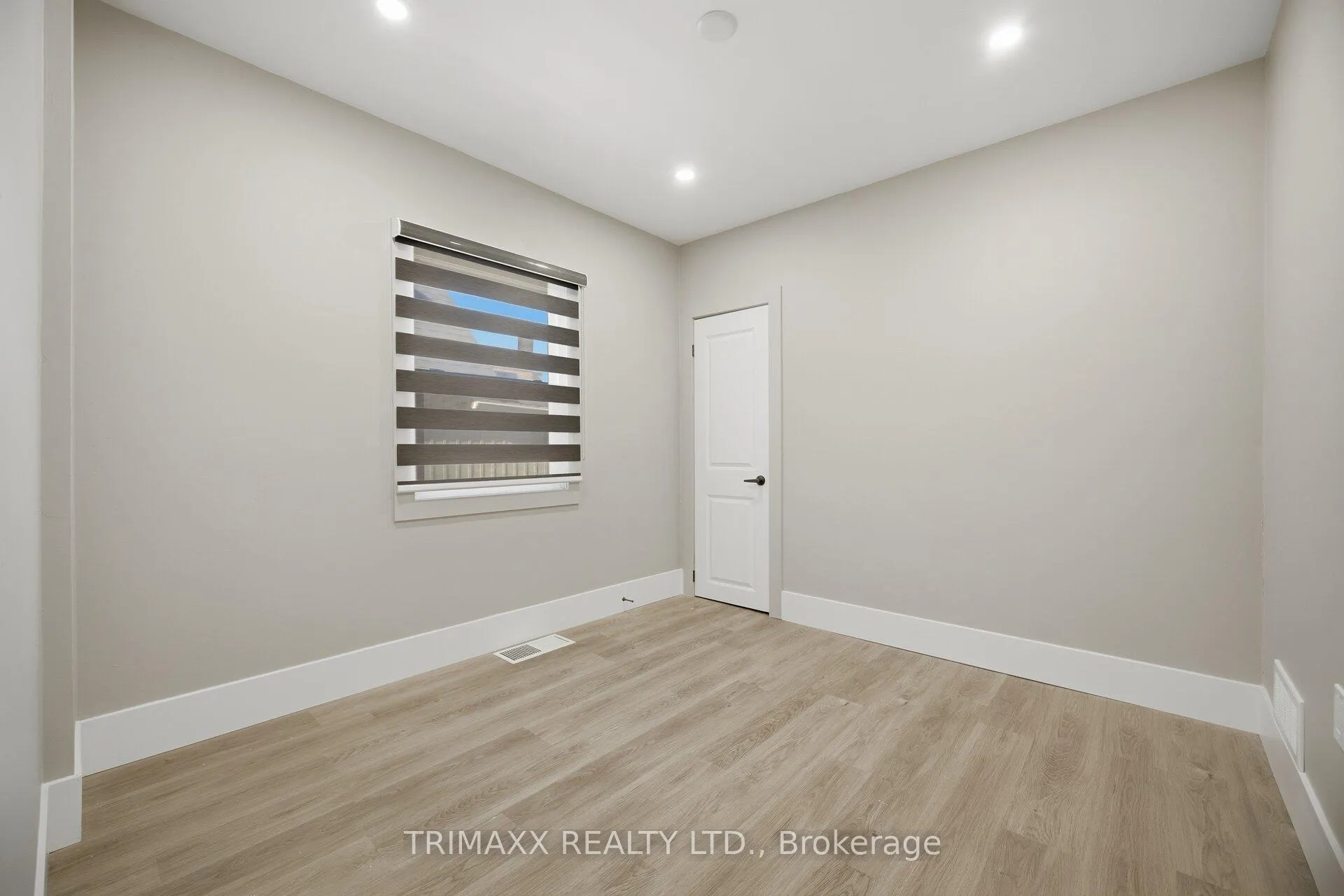 Photo 23 of 21 Prince Street, St. Catharines, E. Chester — HOMEH