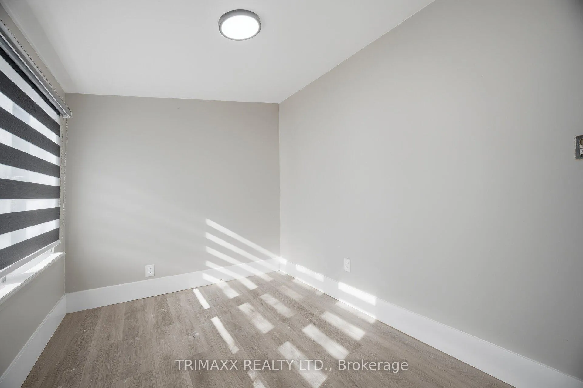 Photo 27 of 21 Prince Street, St. Catharines, E. Chester — HOMEH