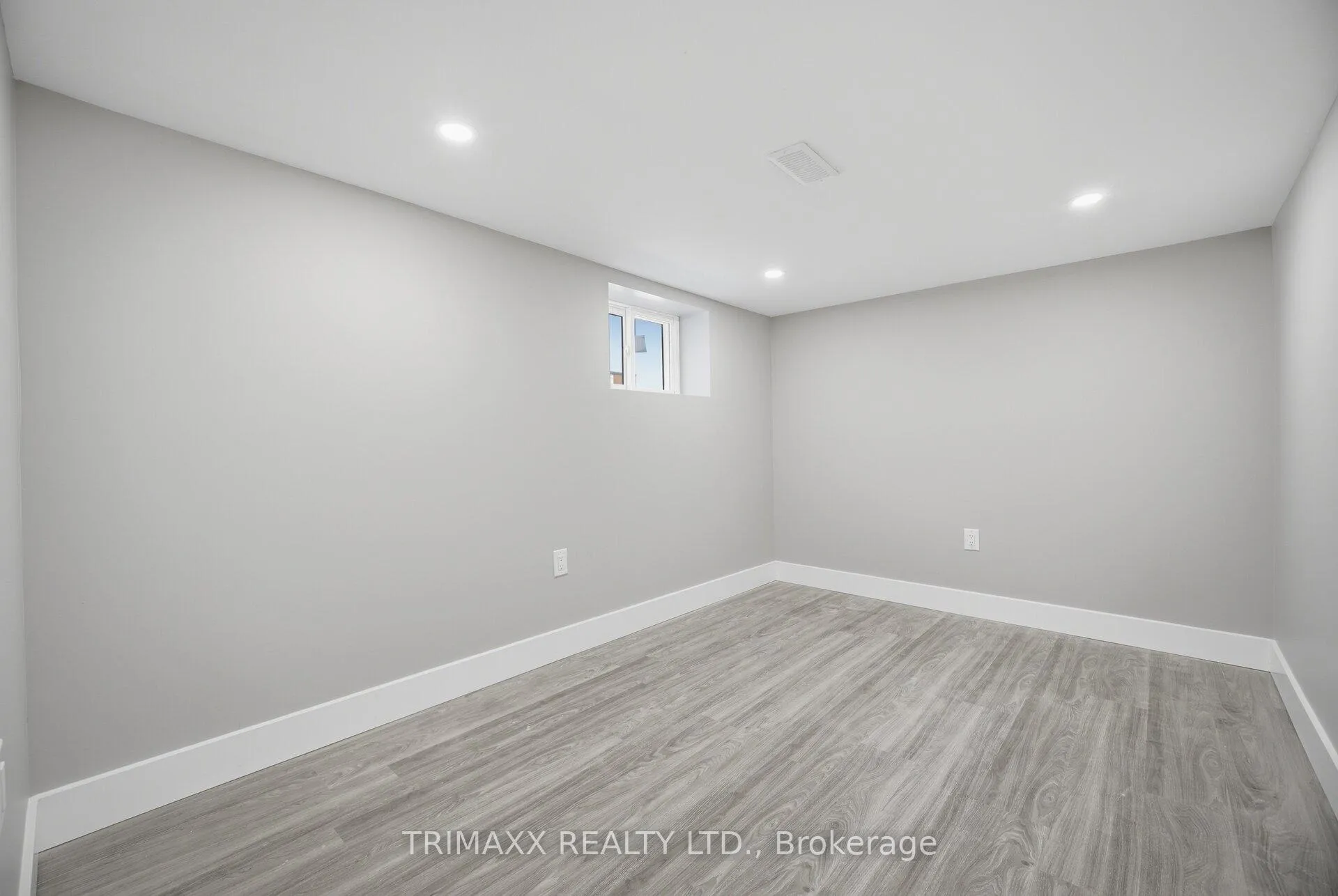 Photo 35 of 21 Prince Street, St. Catharines, E. Chester — HOMEH