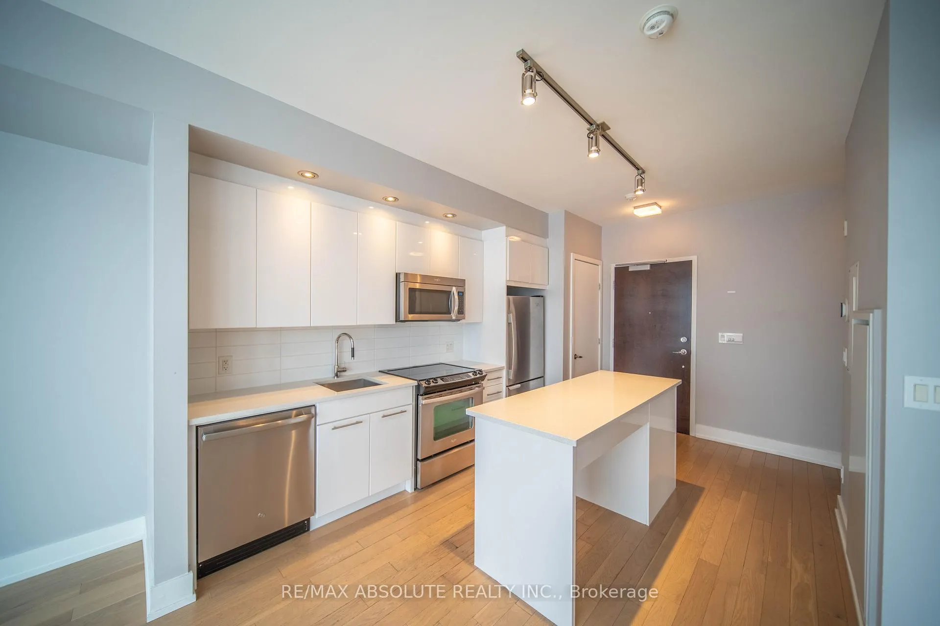 Photo 8 of Unit 607, 360 Patricia Avenue, Ottawa, Westboro South — HOMEH