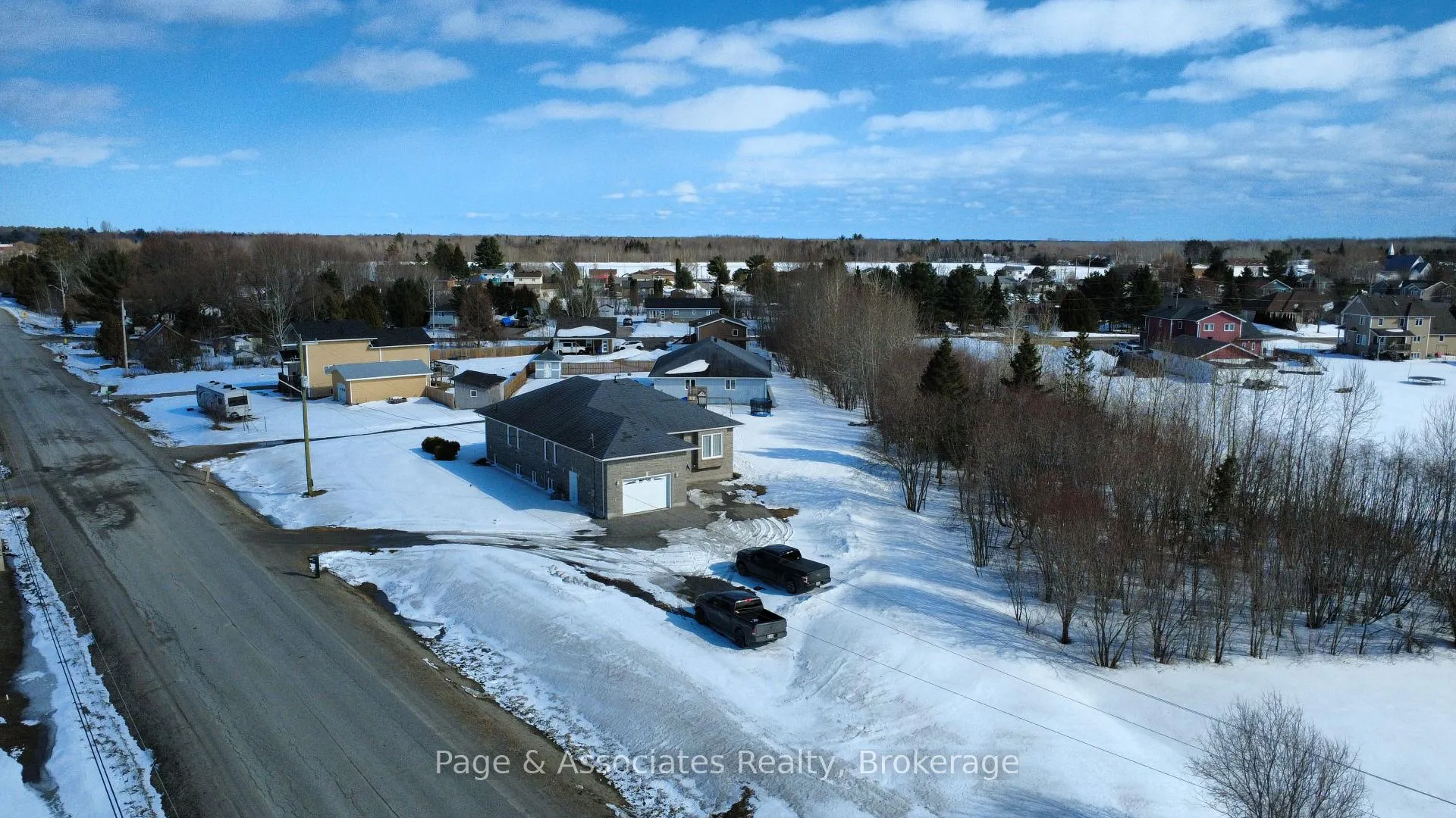 Photo 6 of 976 Levac Road, West Nipissing, Cache Bay — HOMEH