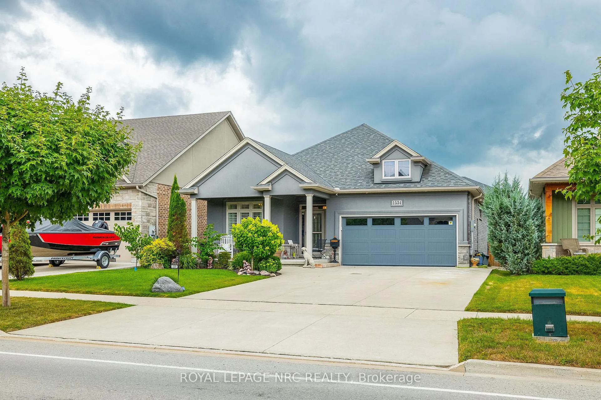 Photo 2 of 1534 Haist Street, Pelham, Fonthill — HOMEH
