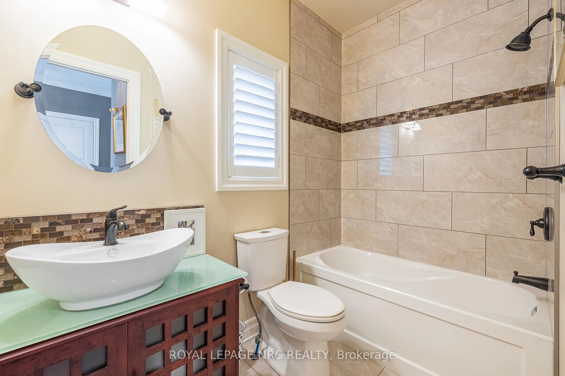 Photo 9 of 1534 Haist Street, Pelham, Fonthill — HOMEH