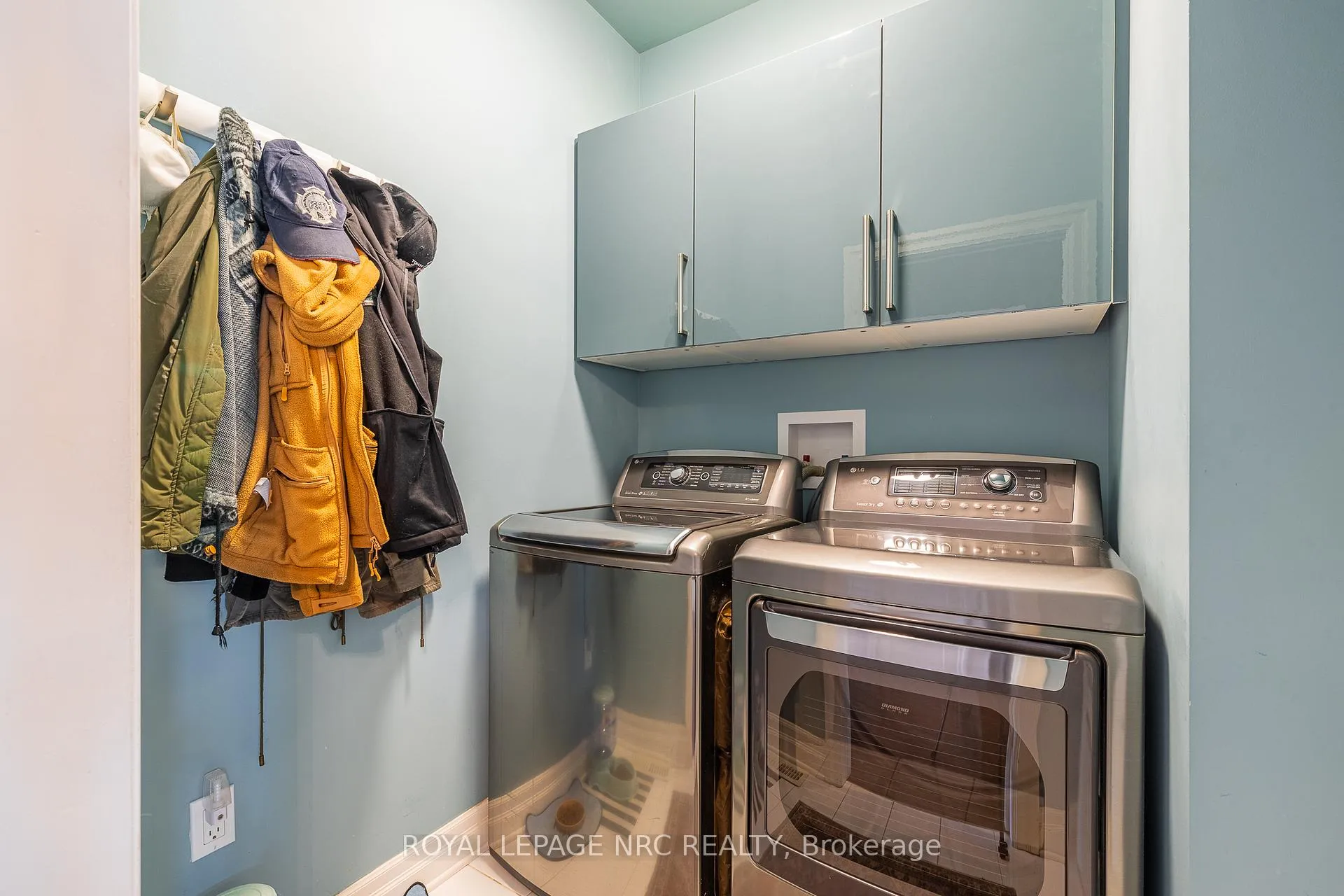 Photo 10 of 1534 Haist Street, Pelham, Fonthill — HOMEH