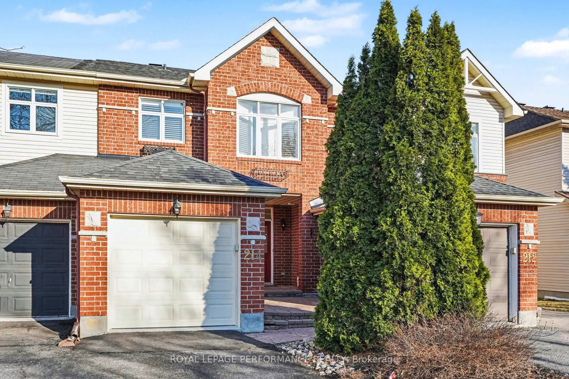 Photo 2 of 214 Windhurst Drive, Ottawa, Barrhaven East — HOMEH