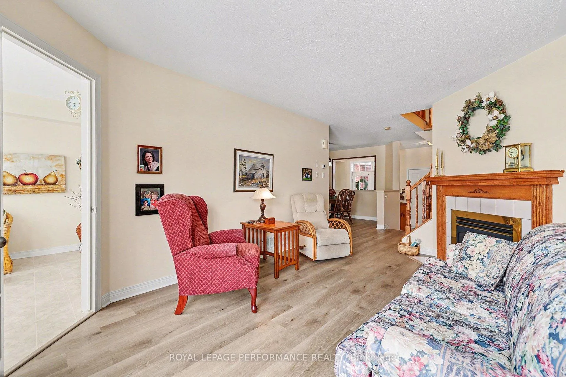 Photo 7 of 214 Windhurst Drive, Ottawa, Barrhaven East — HOMEH