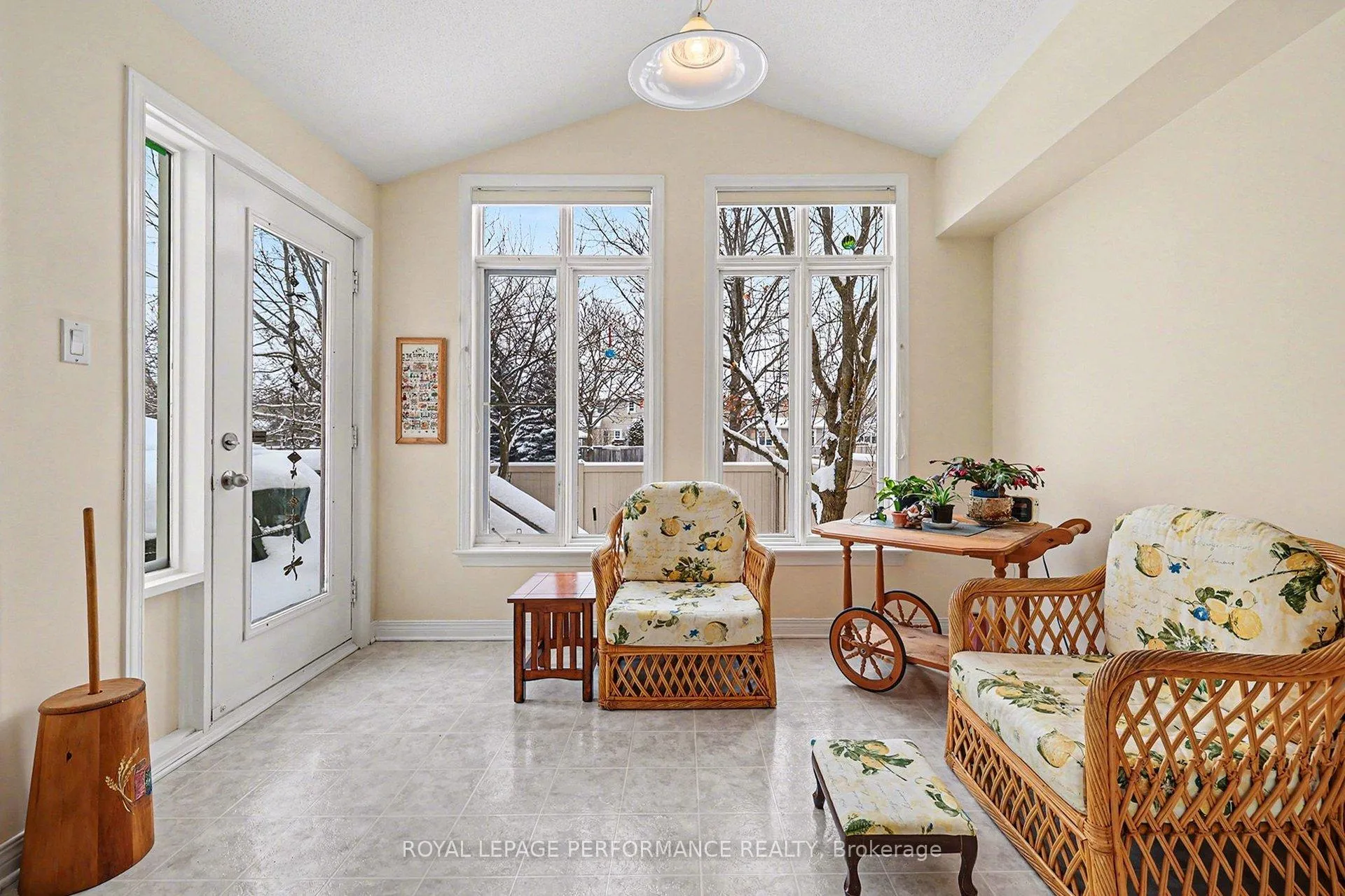 Photo 15 of 214 Windhurst Drive, Ottawa, Barrhaven East — HOMEH