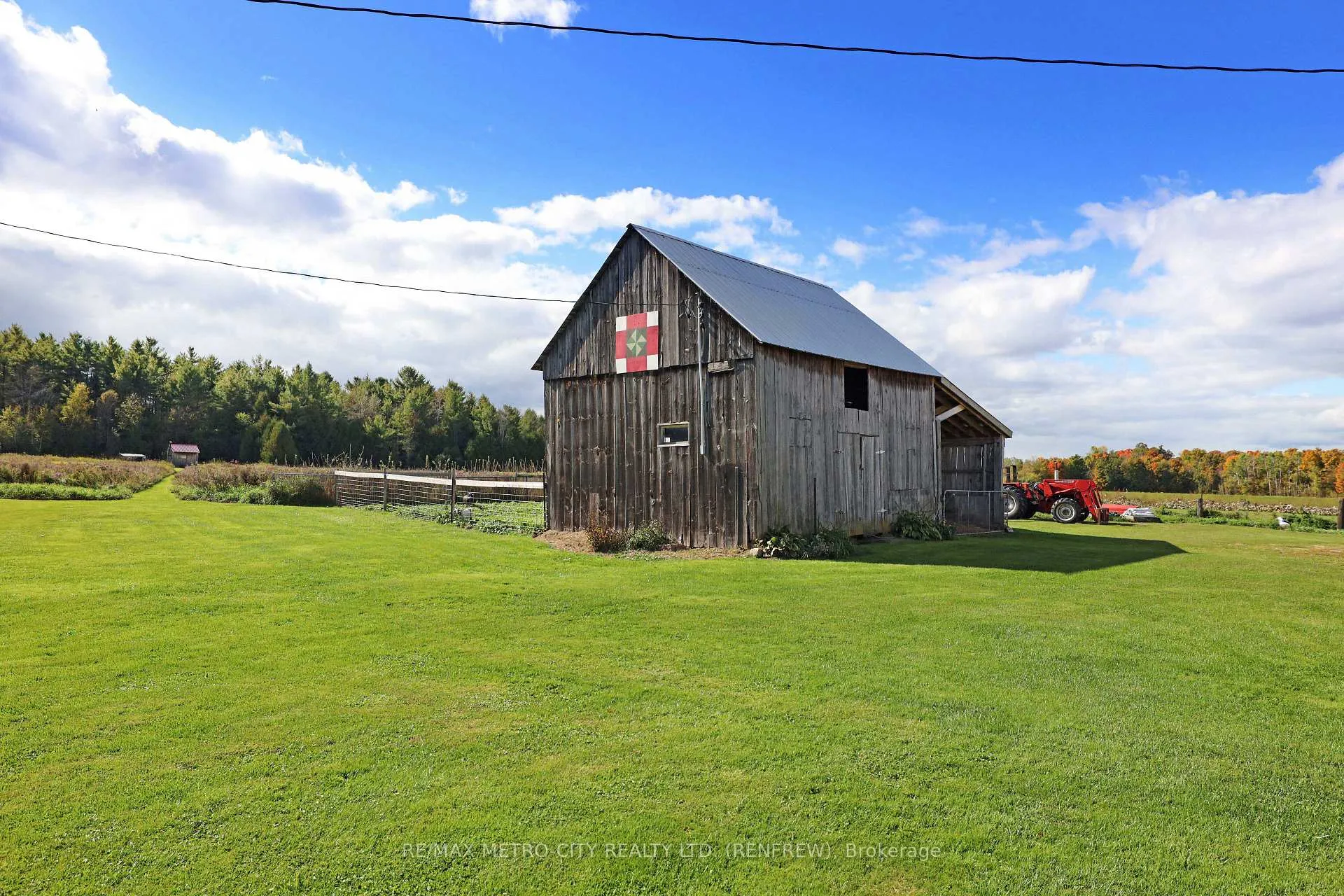 Photo 34 of 704 Clifford Side Road, McNab/Braeside, Mcnab/Braeside Twps — HOMEH