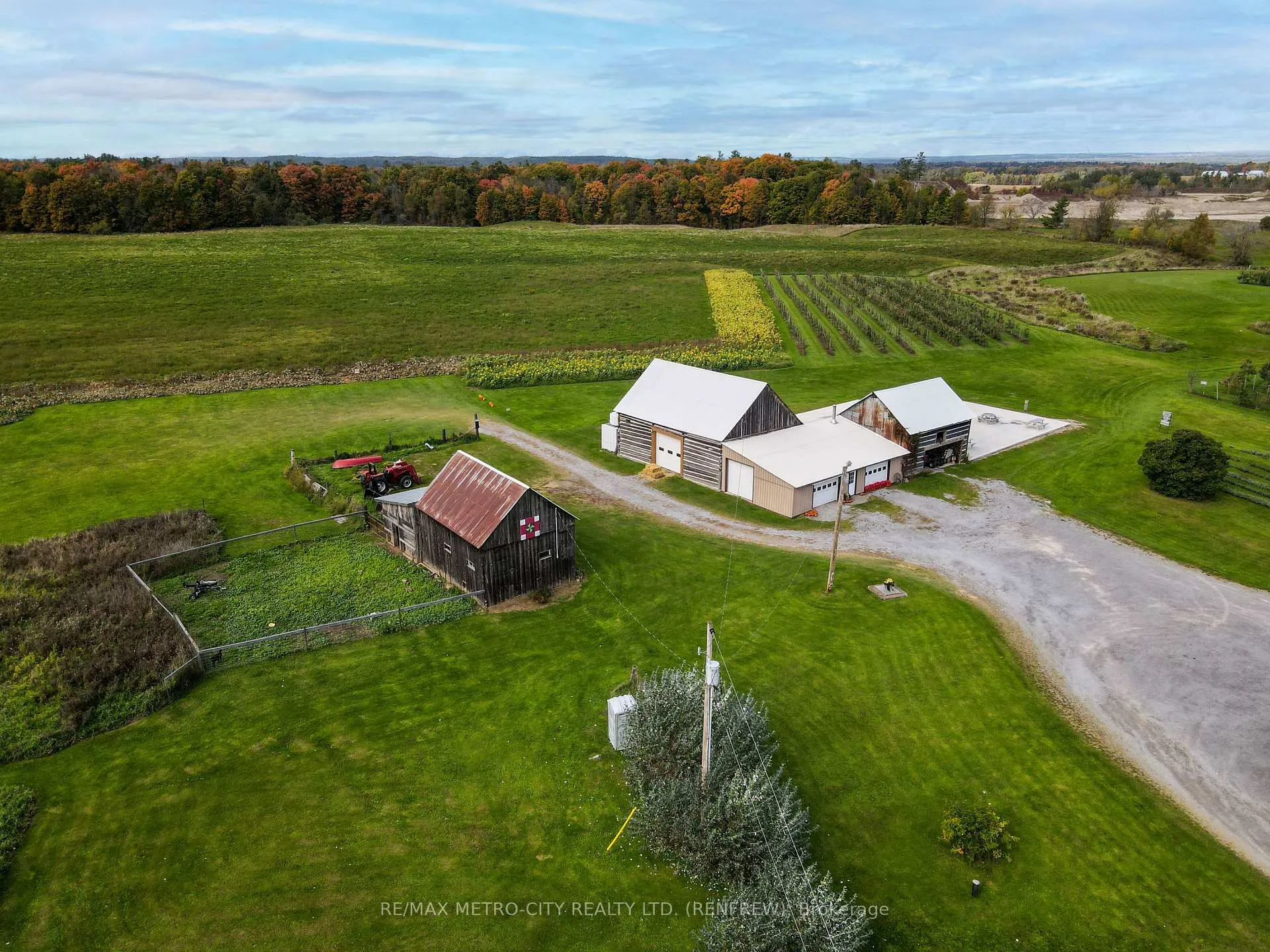 Photo 45 of 704 Clifford Side Road, McNab/Braeside, Mcnab/Braeside Twps — HOMEH