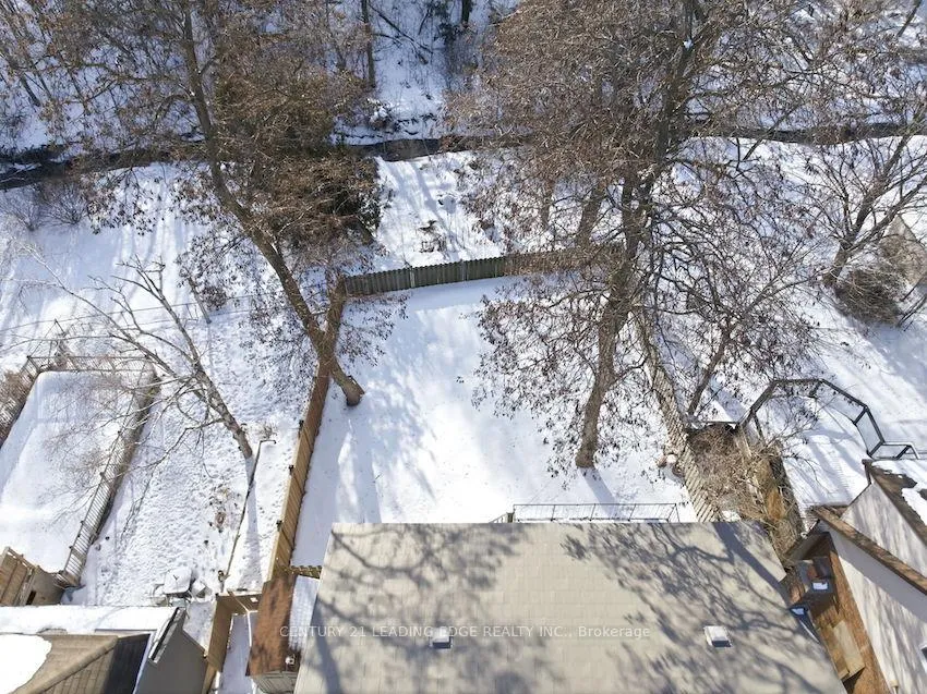 Photo 7 of 486 Crestwood Drive, Oshawa, O'Neill — HOMEH