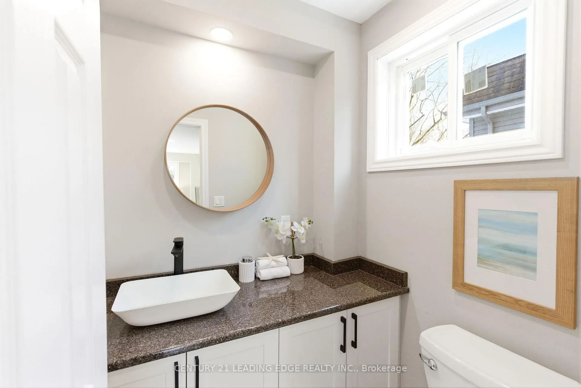 Photo 9 of 486 Crestwood Drive, Oshawa, O'Neill — HOMEH