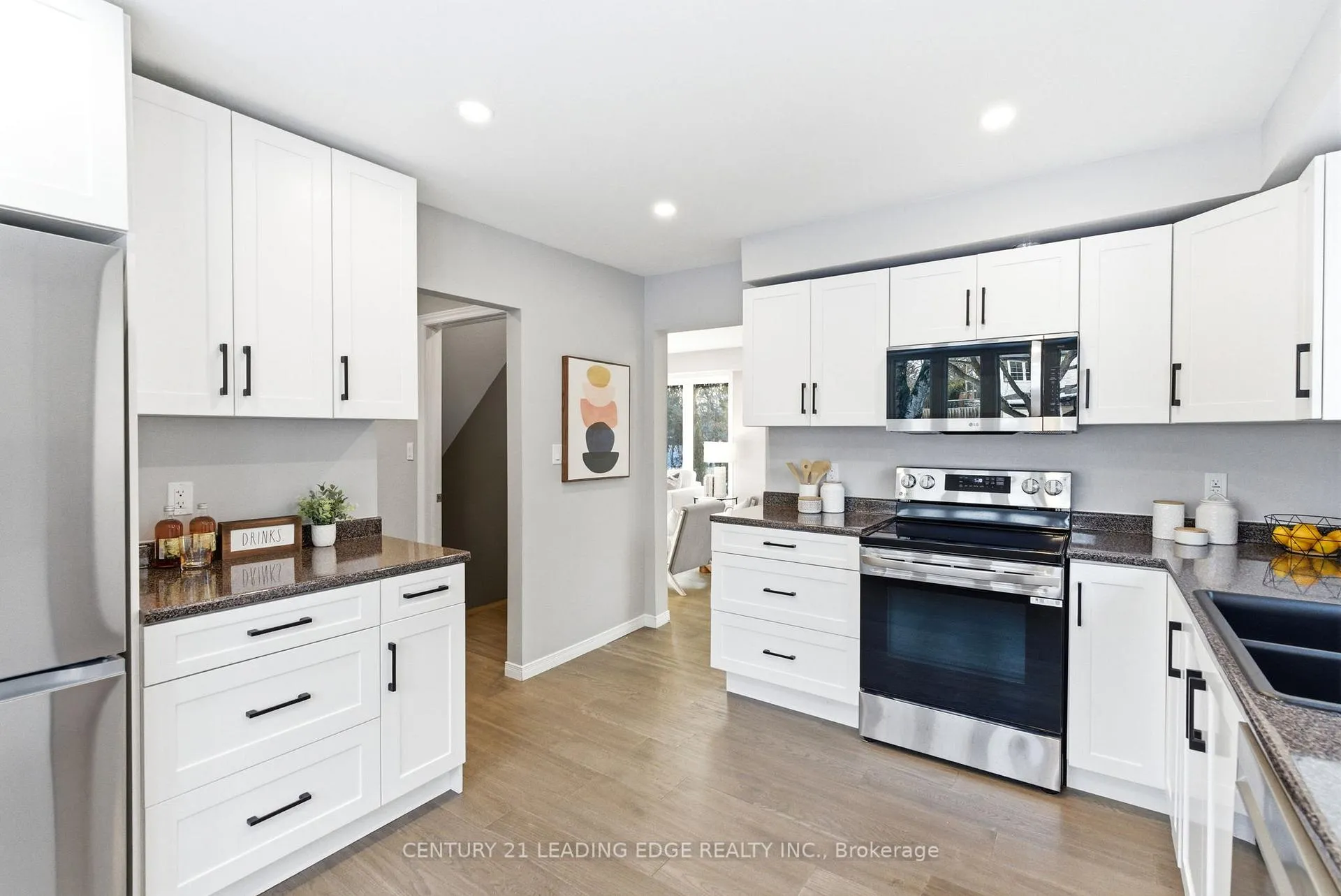 Photo 18 of 486 Crestwood Drive, Oshawa, O'Neill — HOMEH