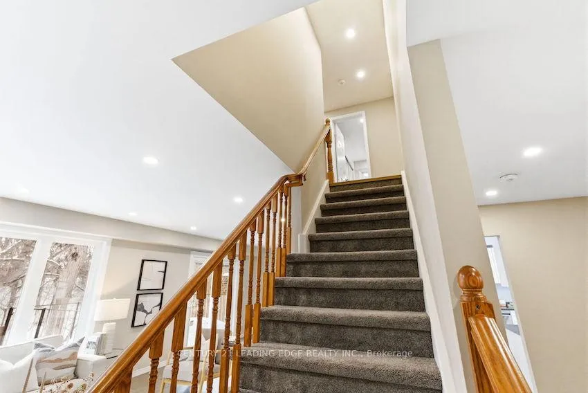 Photo 21 of 486 Crestwood Drive, Oshawa, O'Neill — HOMEH