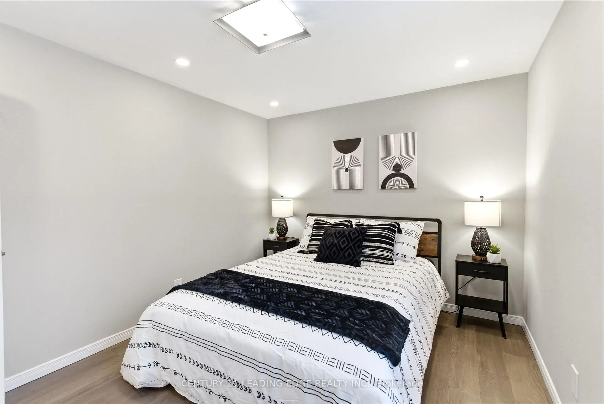 Photo 26 of 486 Crestwood Drive, Oshawa, O'Neill — HOMEH