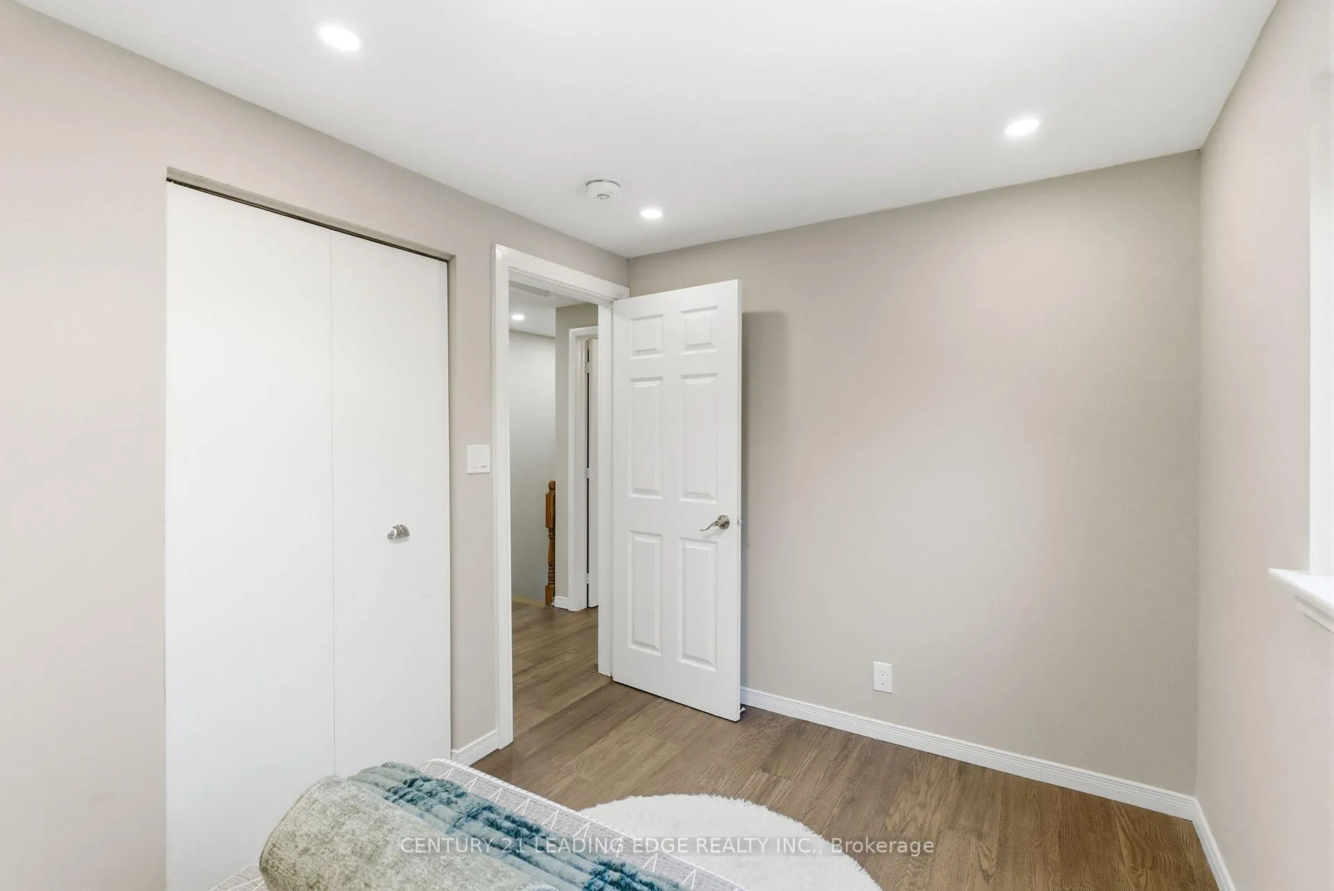 Photo 32 of 486 Crestwood Drive, Oshawa, O'Neill — HOMEH