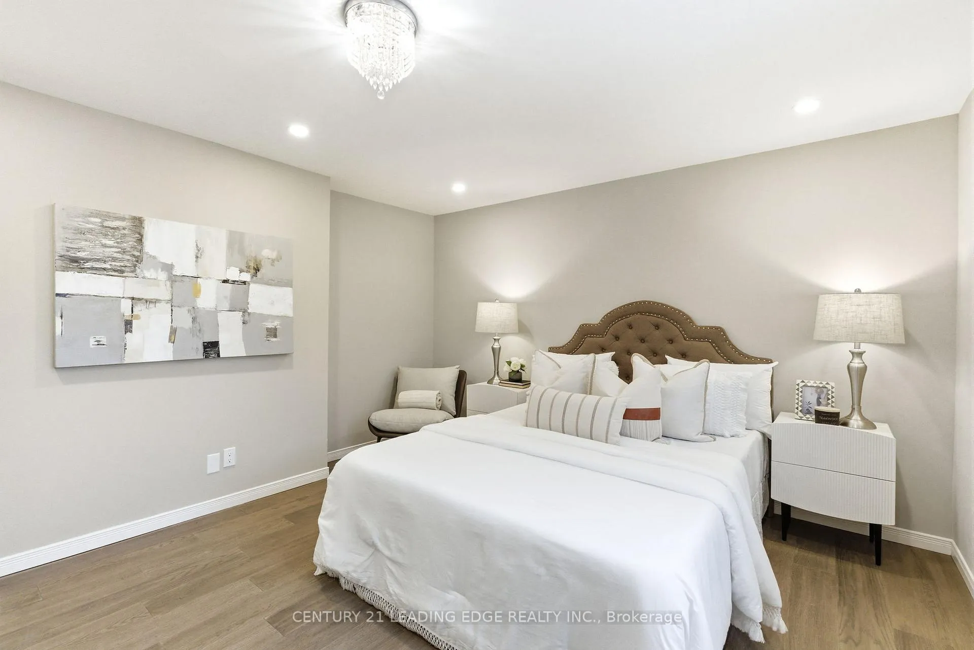 Photo 35 of 486 Crestwood Drive, Oshawa, O'Neill — HOMEH