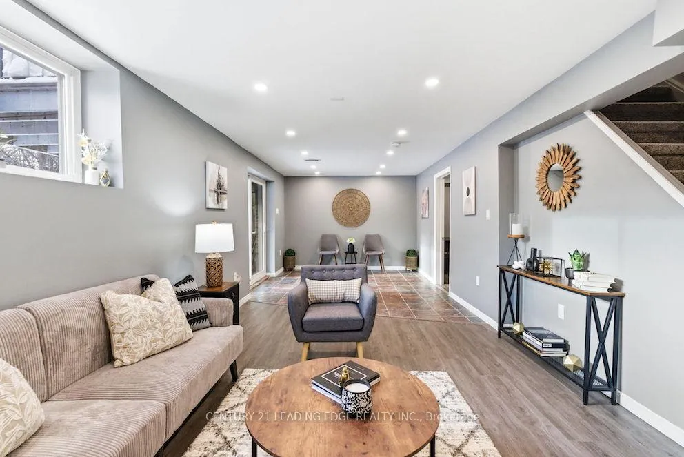 Photo 38 of 486 Crestwood Drive, Oshawa, O'Neill — HOMEH