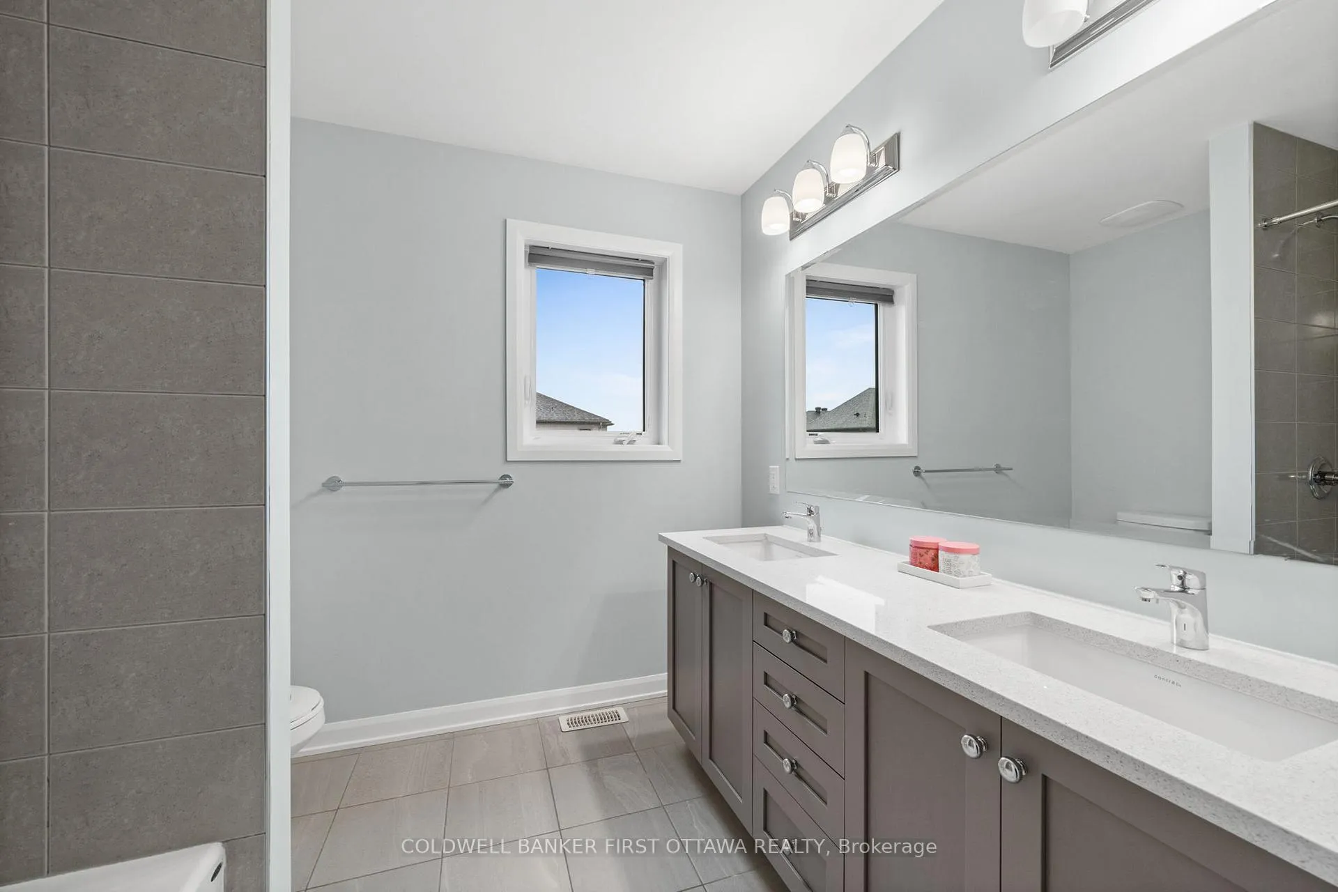 Photo 28 of 796 Cappamore Drive, Ottawa, Barrhaven - Half Moon Bay — HOMEH