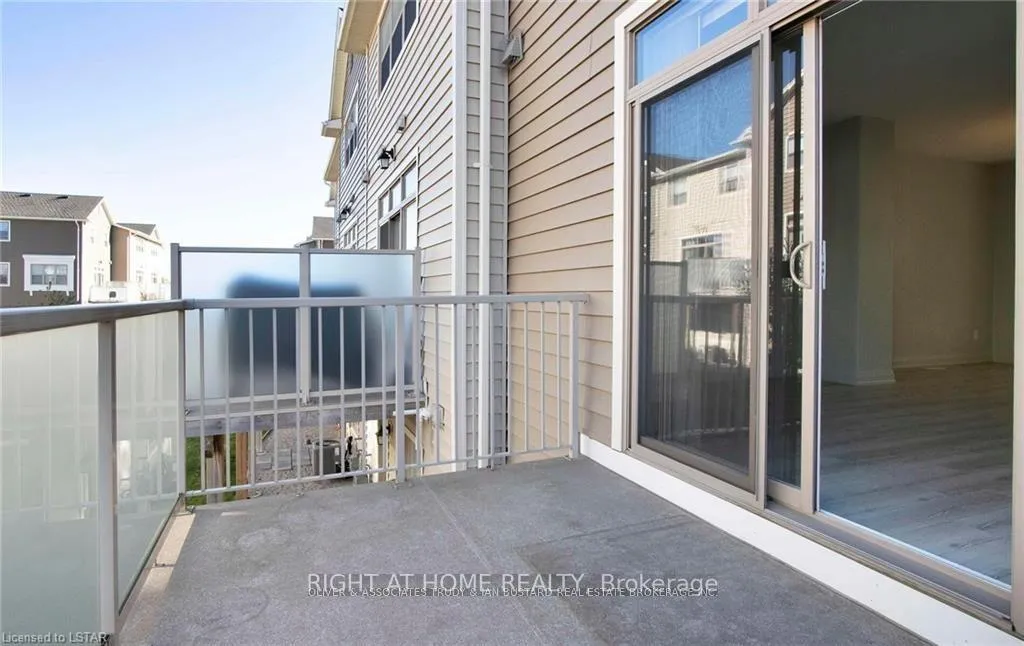 Photo 11 of Unit 62, 3025 Singleton Avenue, London, South W — HOMEH