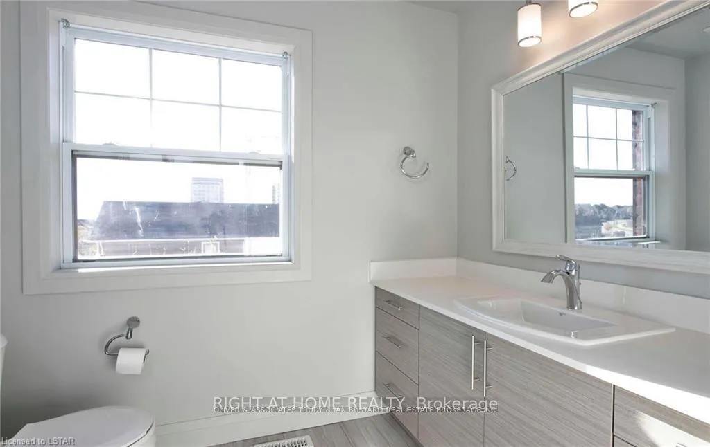 Photo 14 of Unit 62, 3025 Singleton Avenue, London, South W — HOMEH