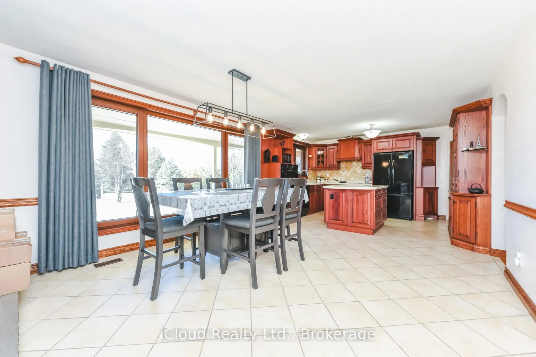 Photo 16 of 3 Cedar Drive, Caledon, Caledon Village — HOMEH