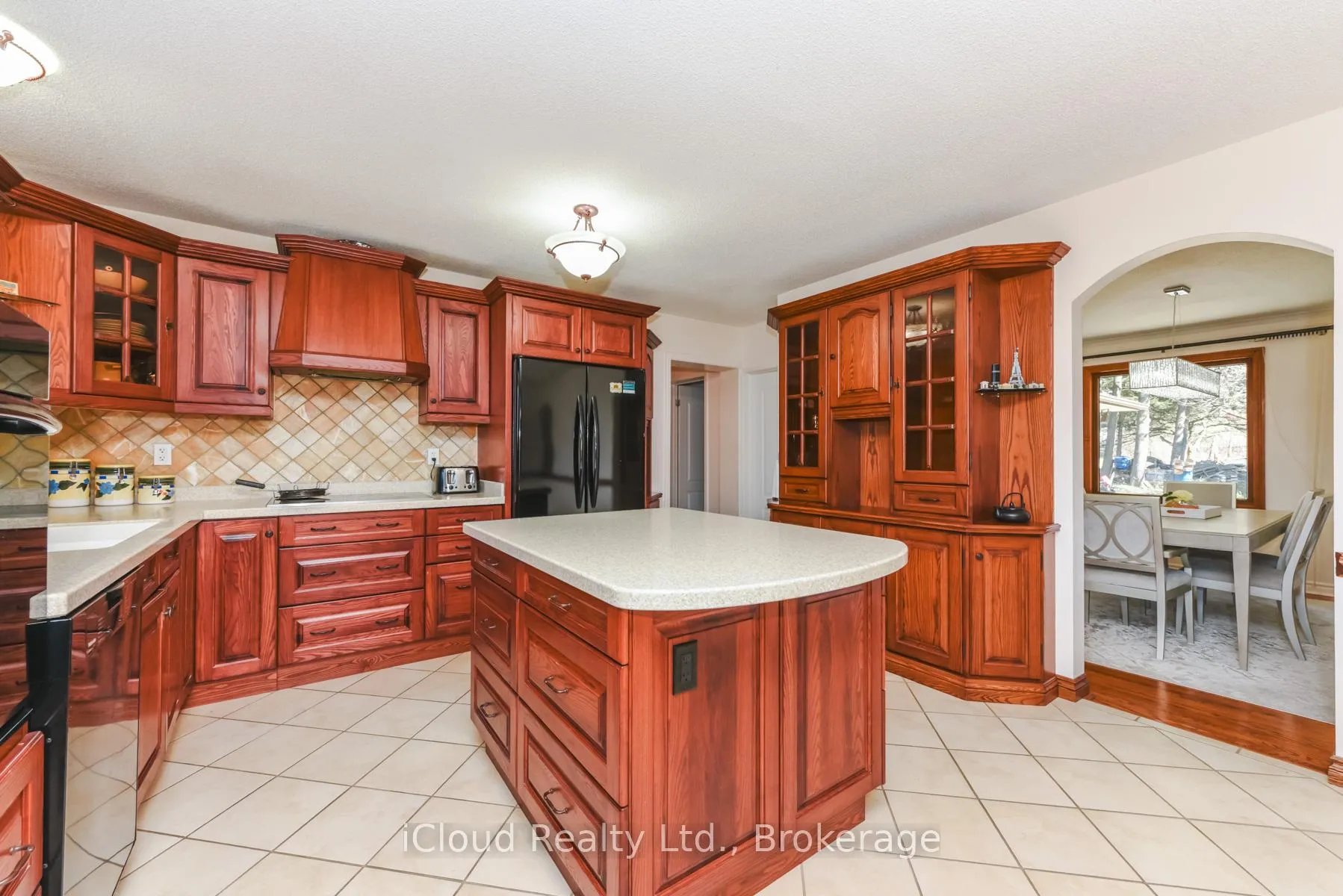Photo 19 of 3 Cedar Drive, Caledon, Caledon Village — HOMEH