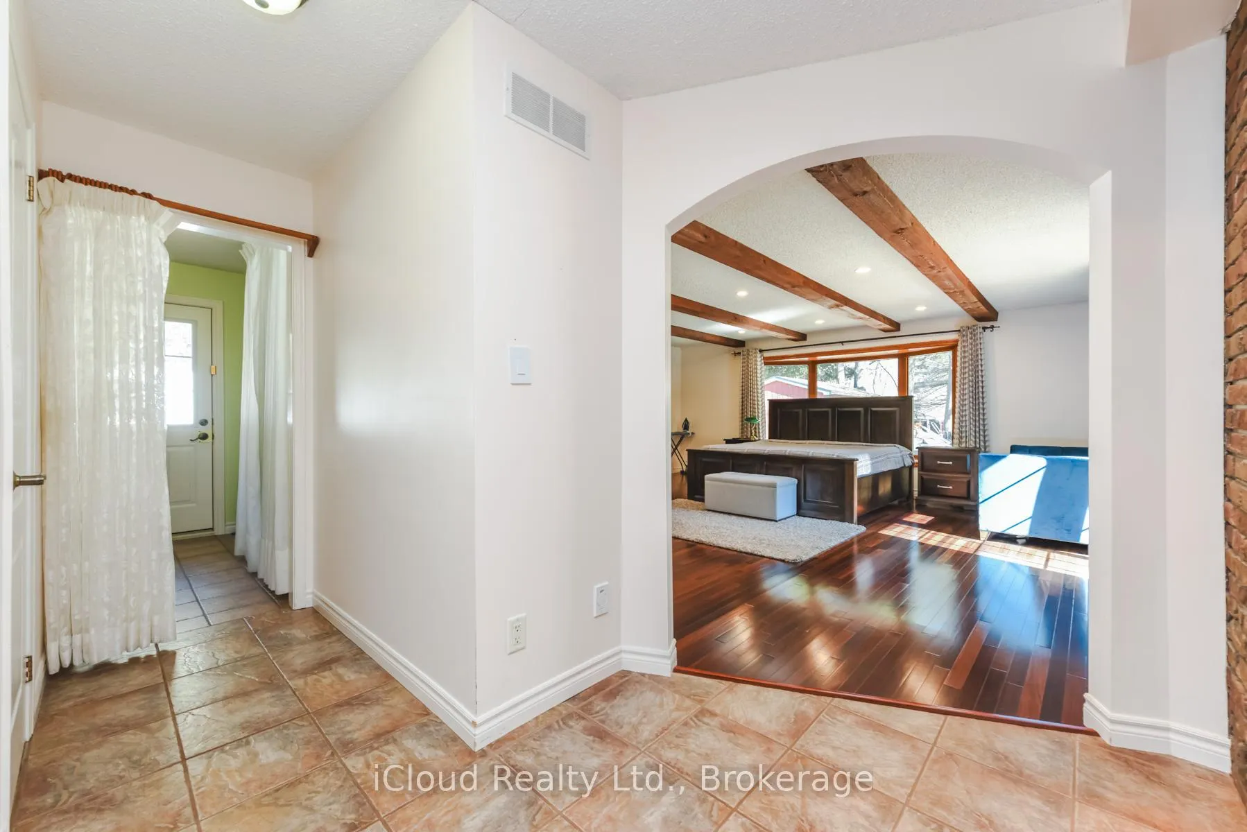Photo 28 of 3 Cedar Drive, Caledon, Caledon Village — HOMEH