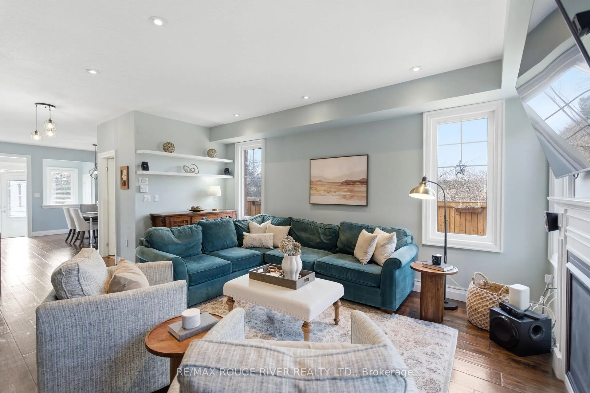 Photo 6 of 201 Varcoe Road, Clarington, Courtice — HOMEH