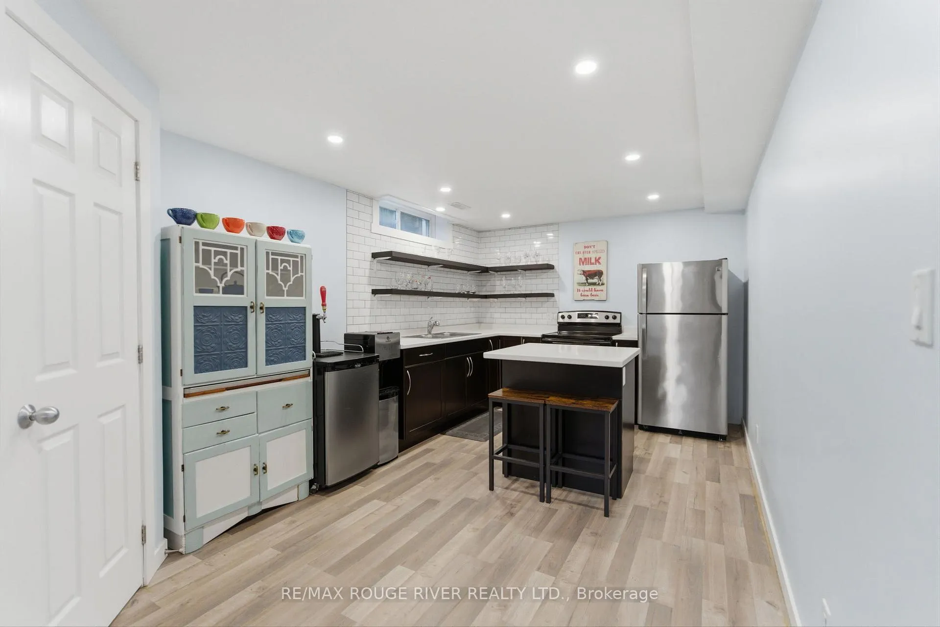Photo 36 of 201 Varcoe Road, Clarington, Courtice — HOMEH