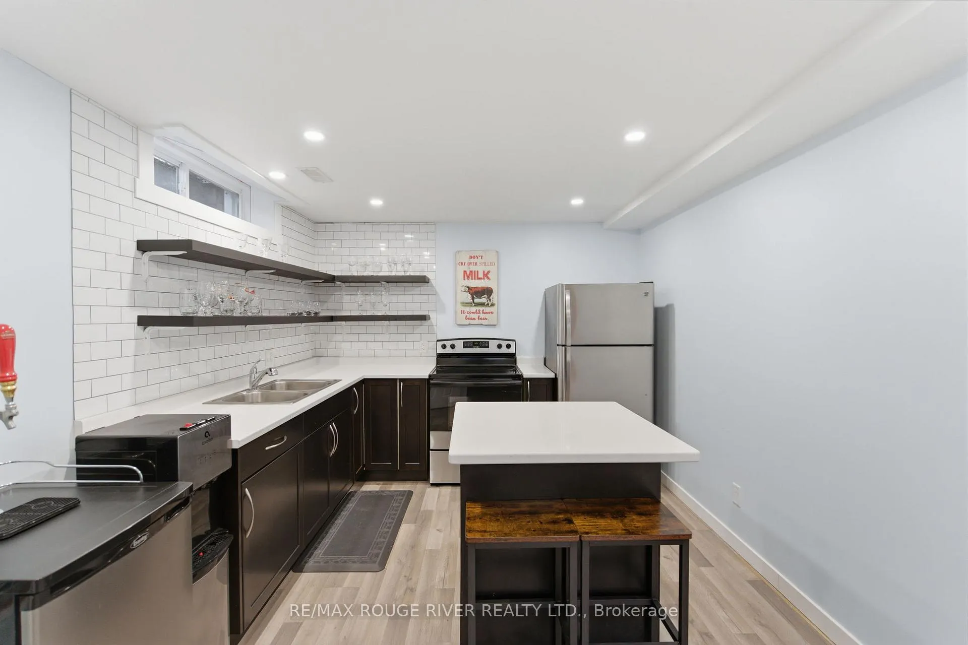 Photo 37 of 201 Varcoe Road, Clarington, Courtice — HOMEH