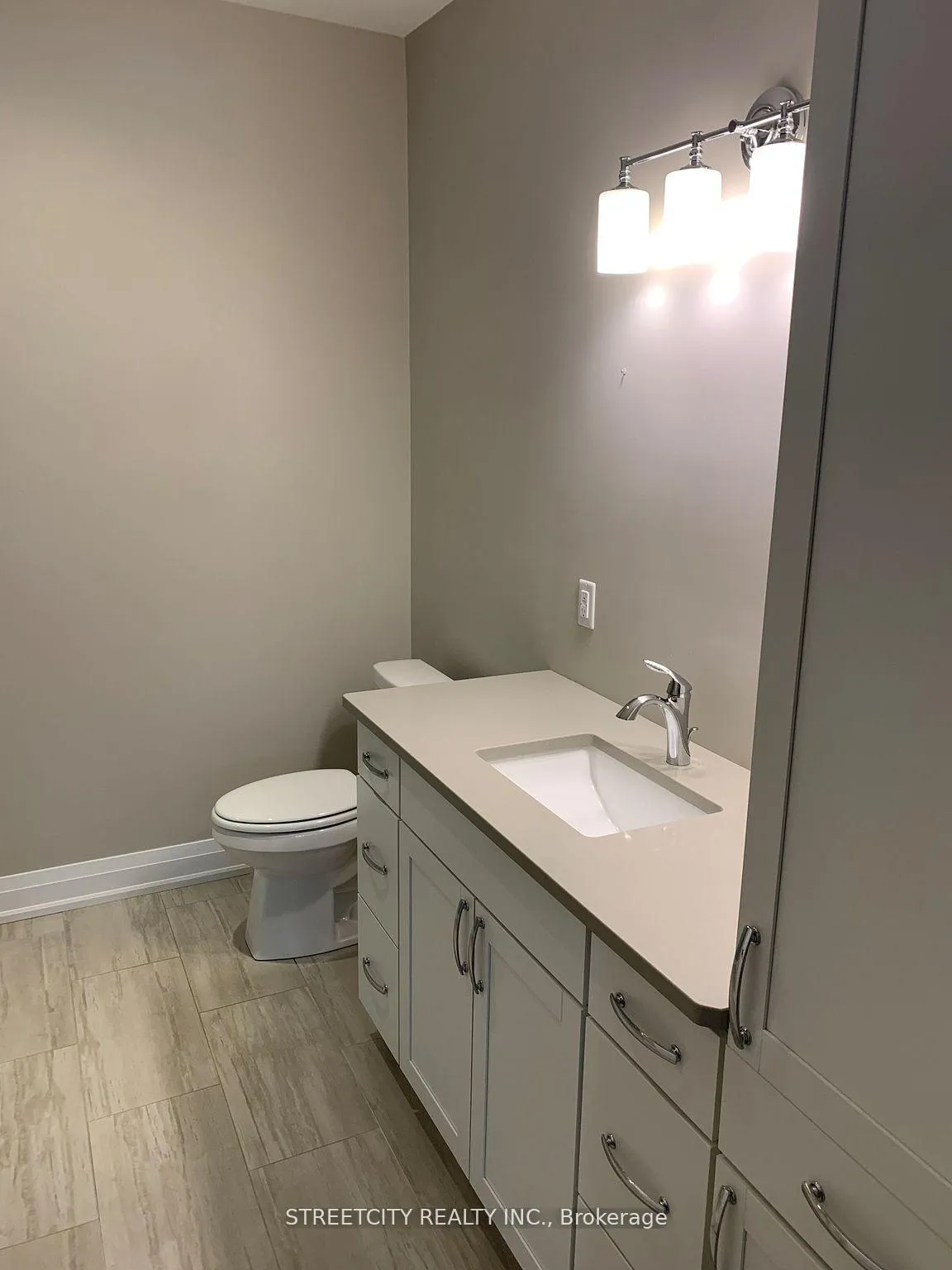 Photo 20 of Unit 4, 1868 l\Longwoods Road, Southwest Middlesex, Wardsville — HOMEH